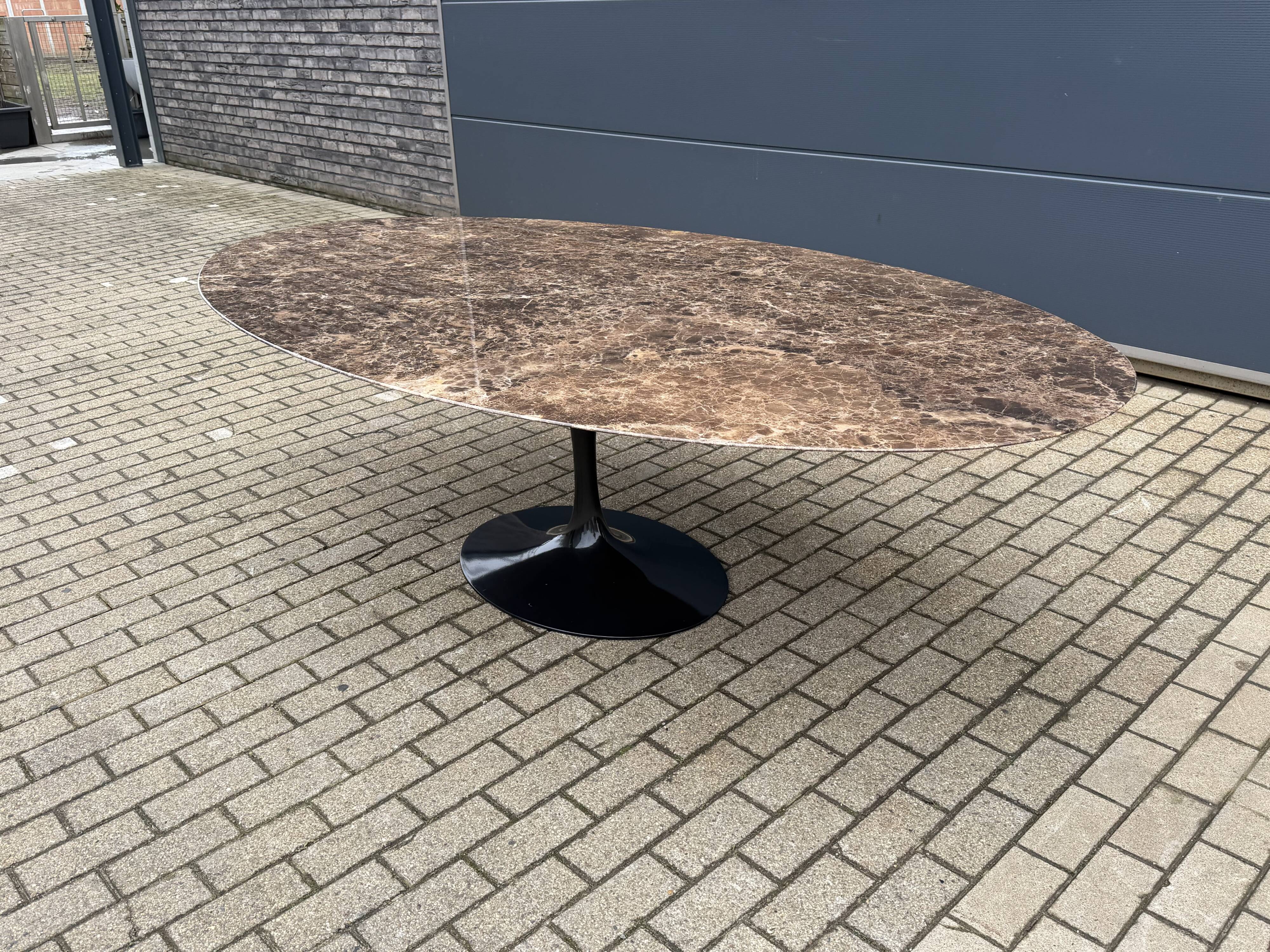 Original oval dining table Knoll Tulip (244cm) Emperador