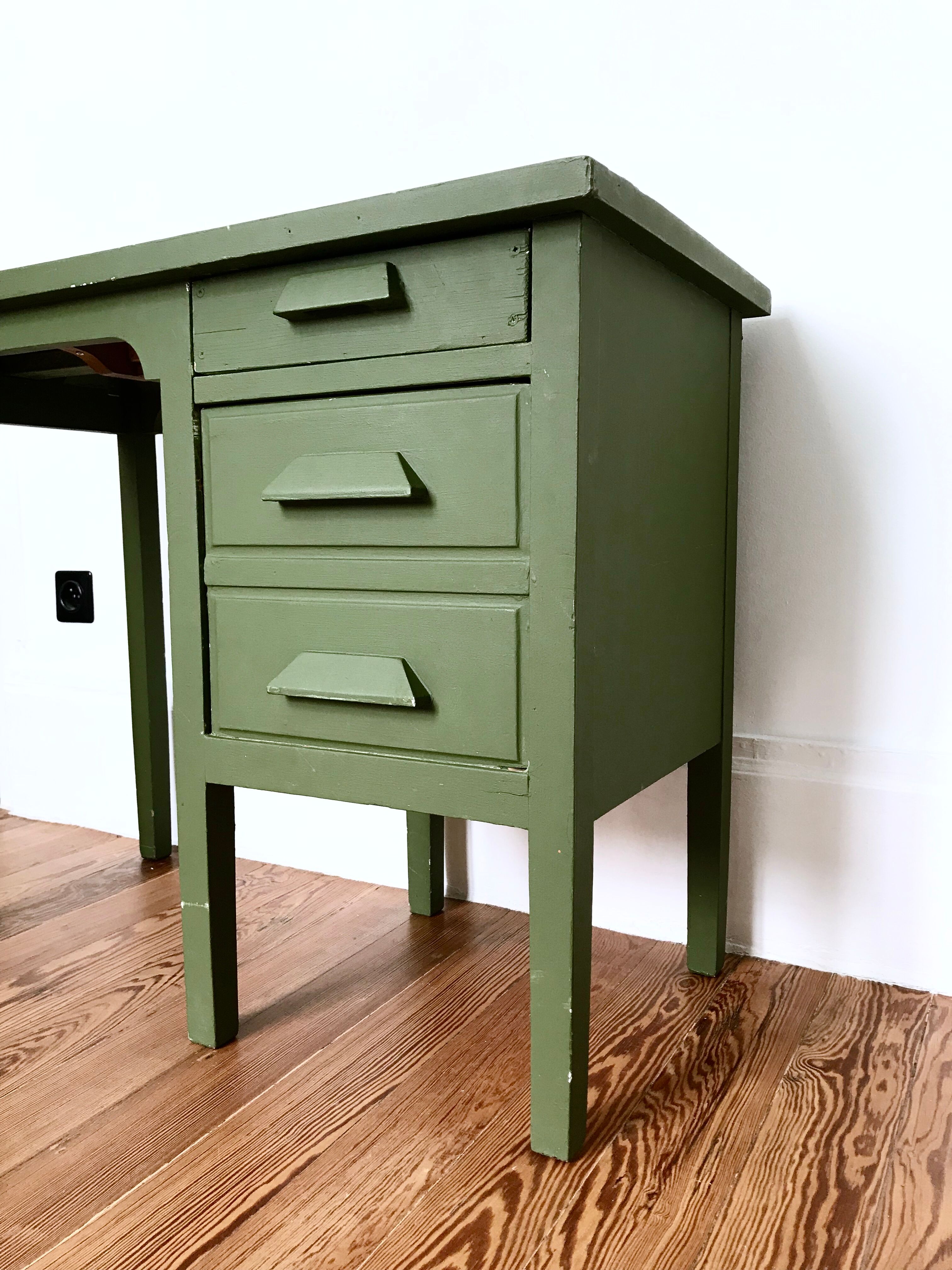 Child desk 1950