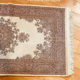 Tapis d’Orient entièrement fait main en pure laine vierge