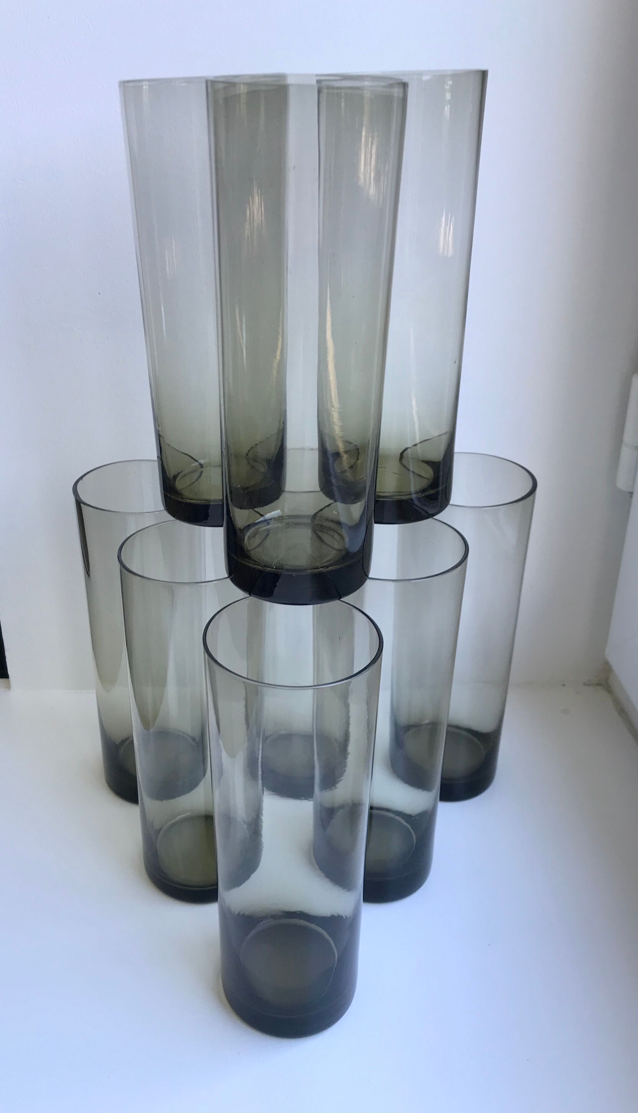 Set of 9 very large glasses in smoked glass 70s