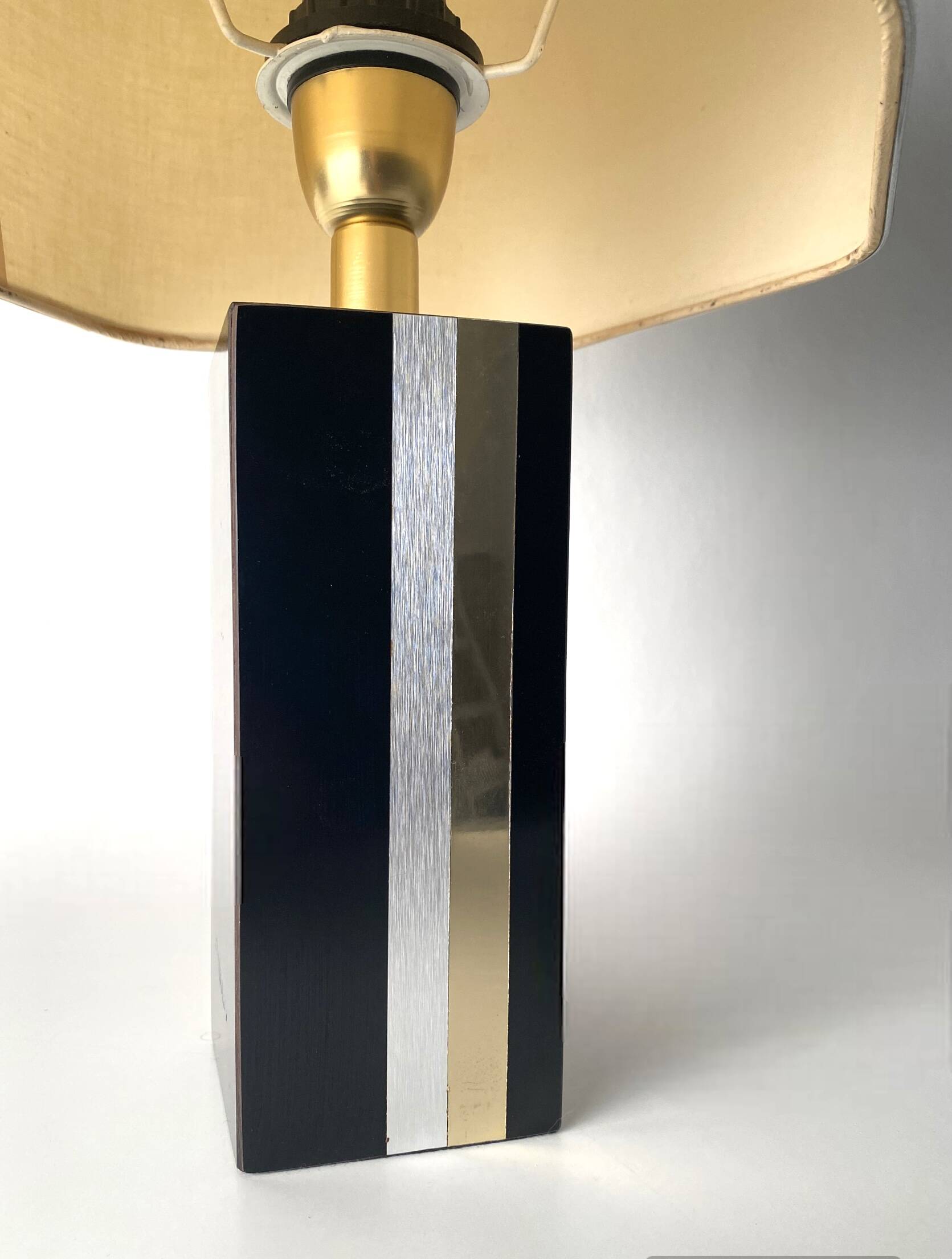 Vintage table lamp from the 70s