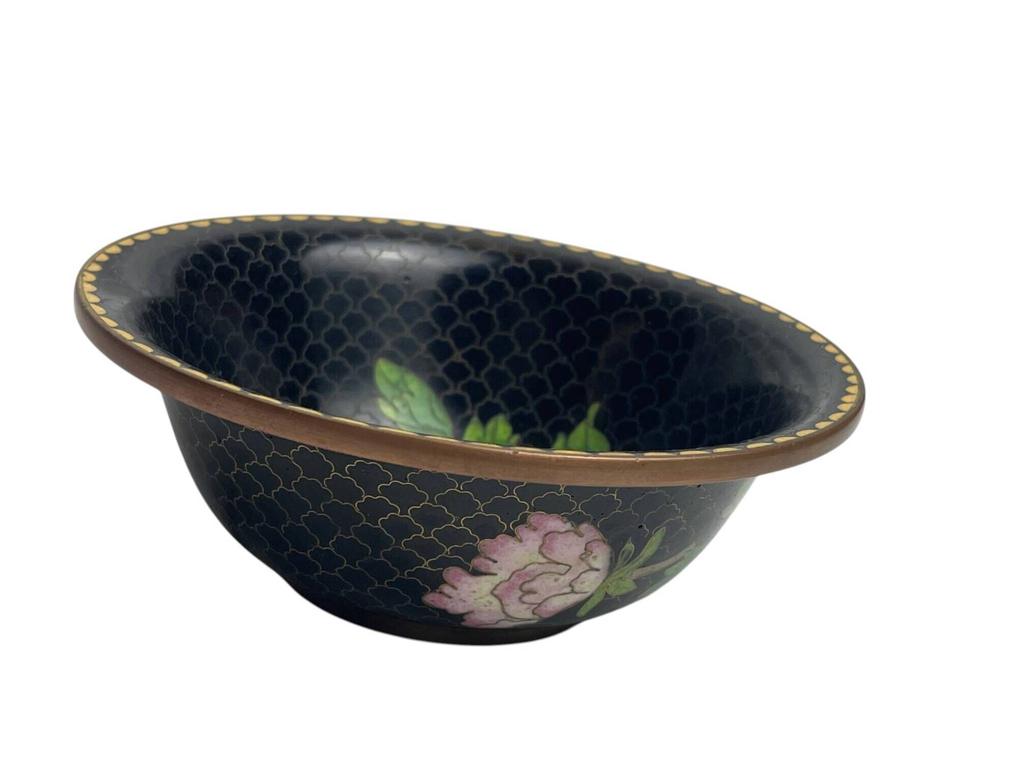 Japan, large cloisonné vase with floral decoration from the early 20th century.