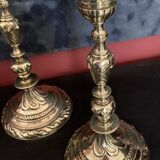 Paire de bougeoirs ou flambeaux - bronze doré.