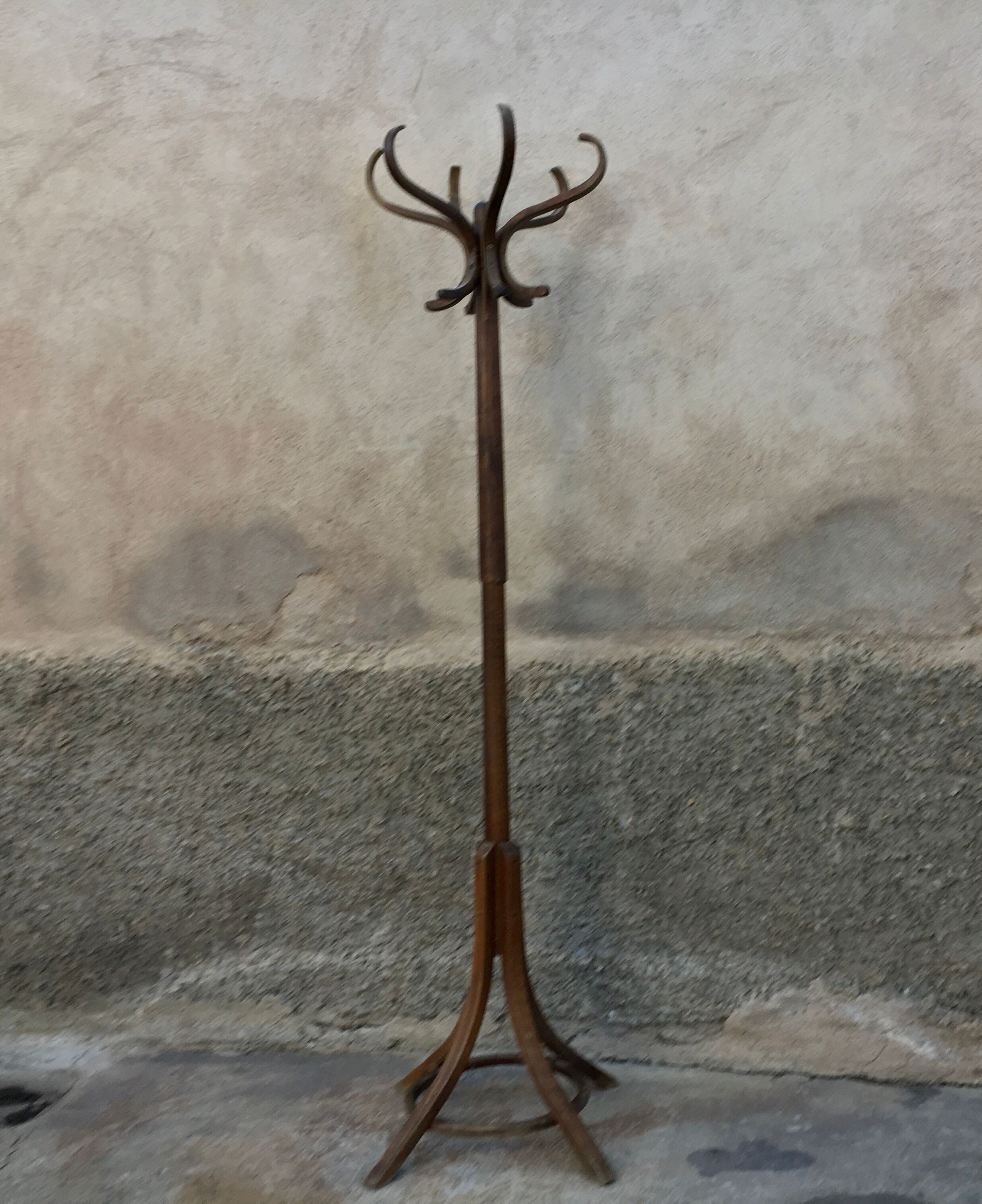 Baumann vintage parrot coat rack