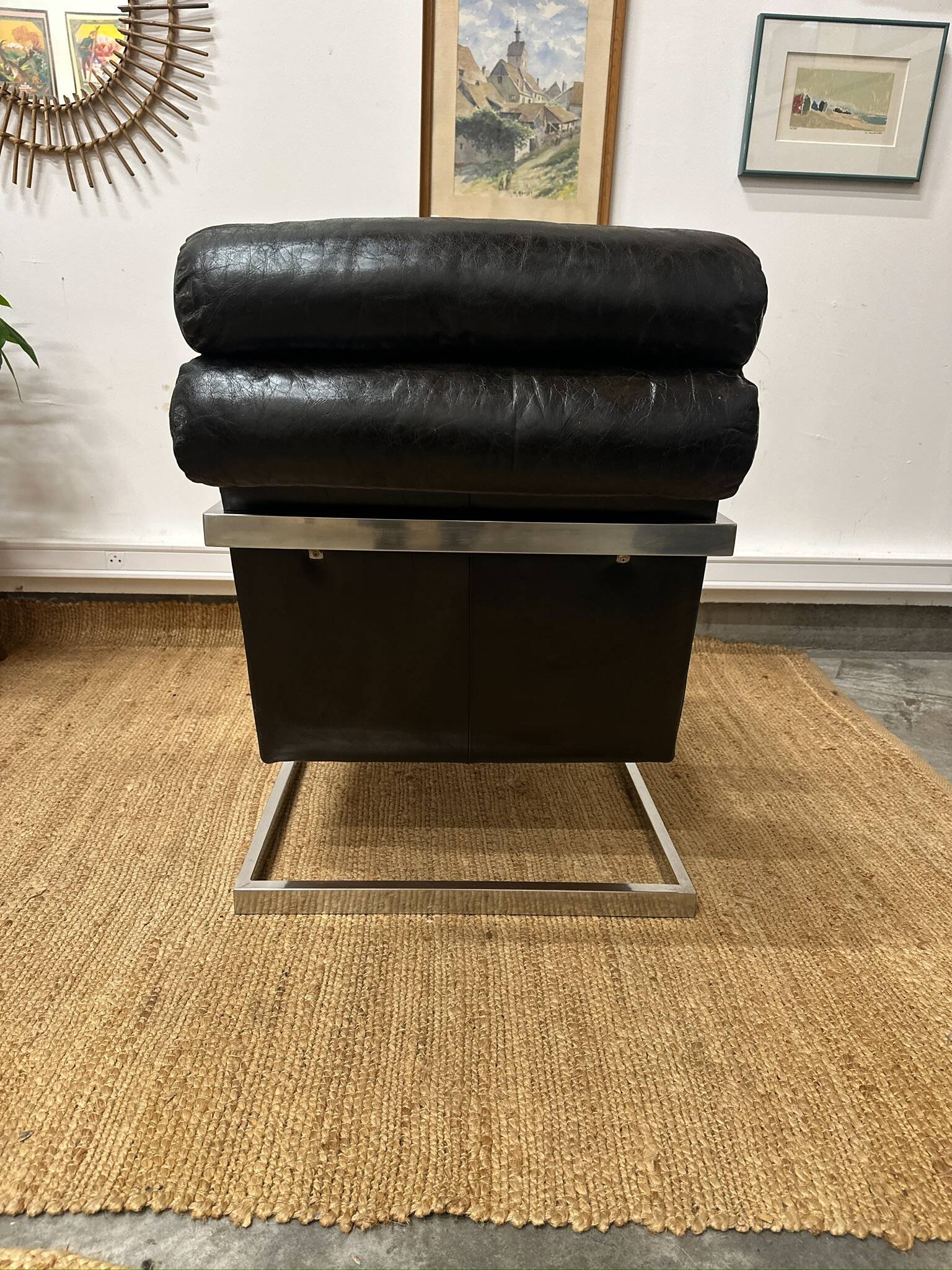 Vintage 1970s black leather armchair – metal frame