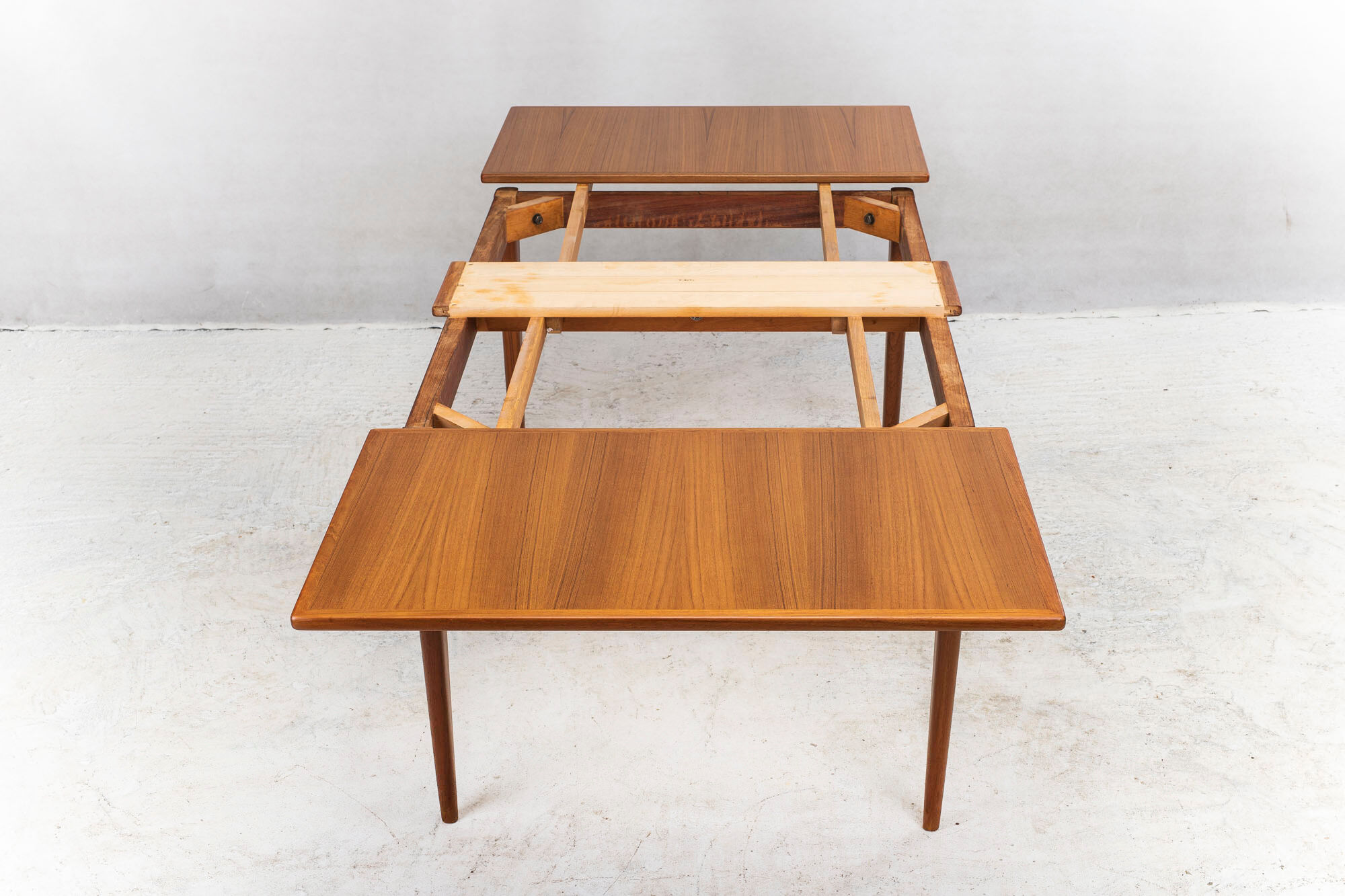 Danish extendable table teak No. 254 by Niels Otto Møller for JL Møllers, 1960s