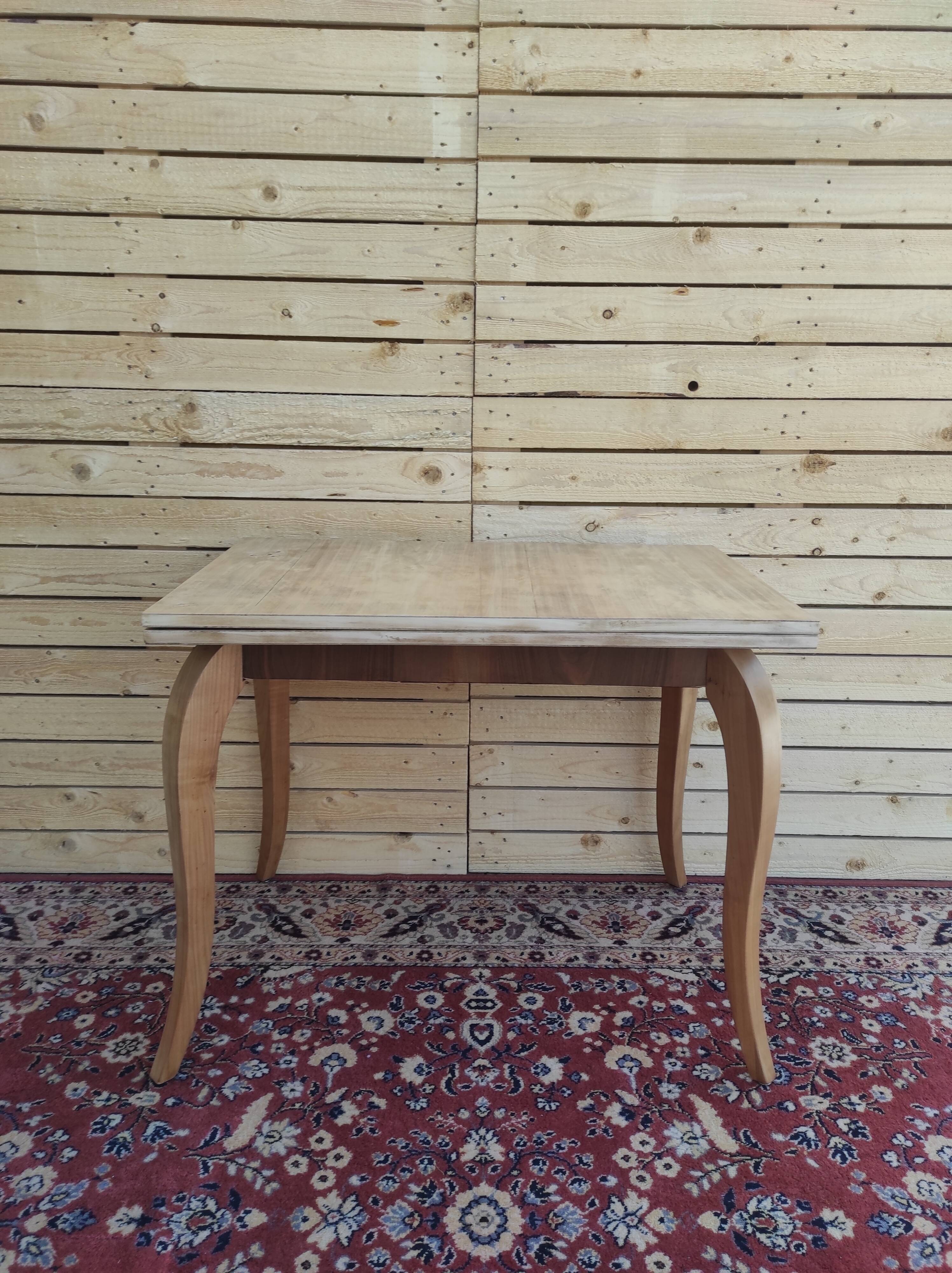 Foulque Table
