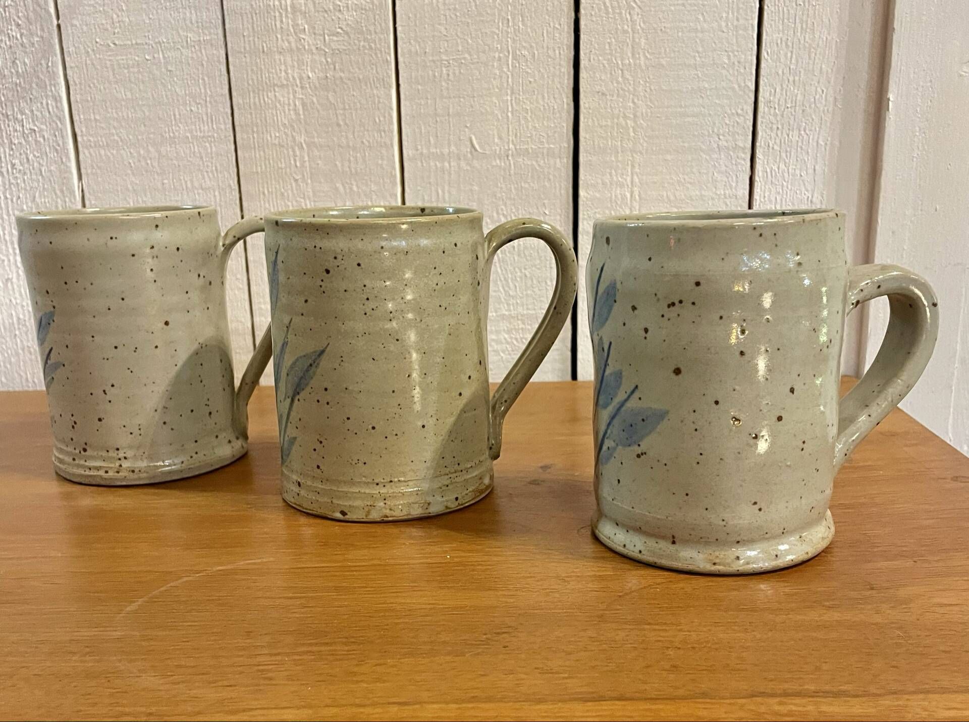 Trio de mugs en grès 