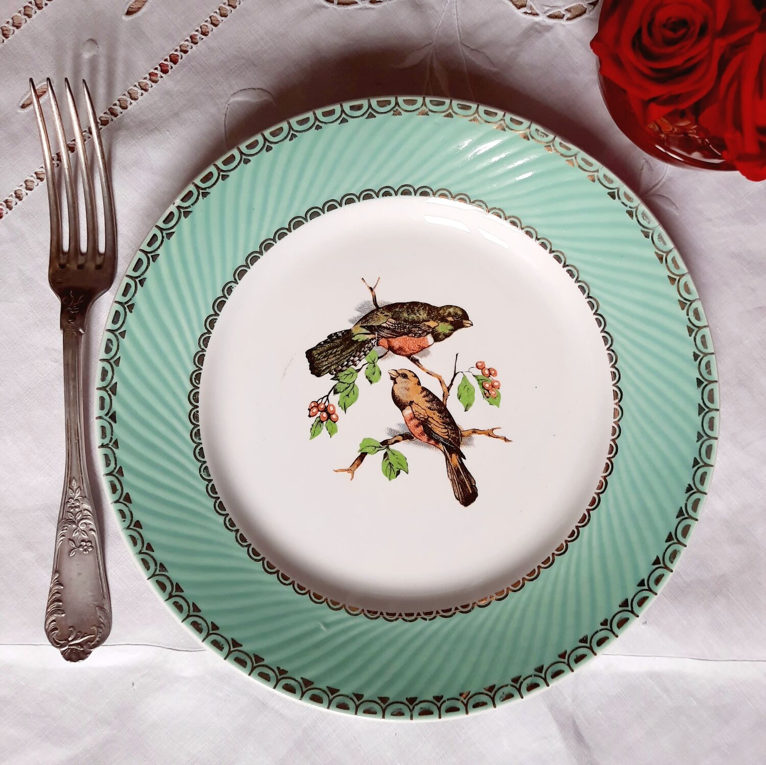 Flat earthenware plates