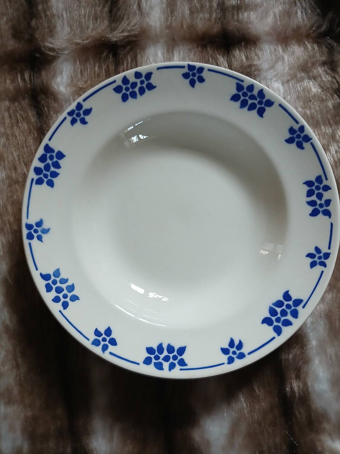 6 mismatched antique deep plates