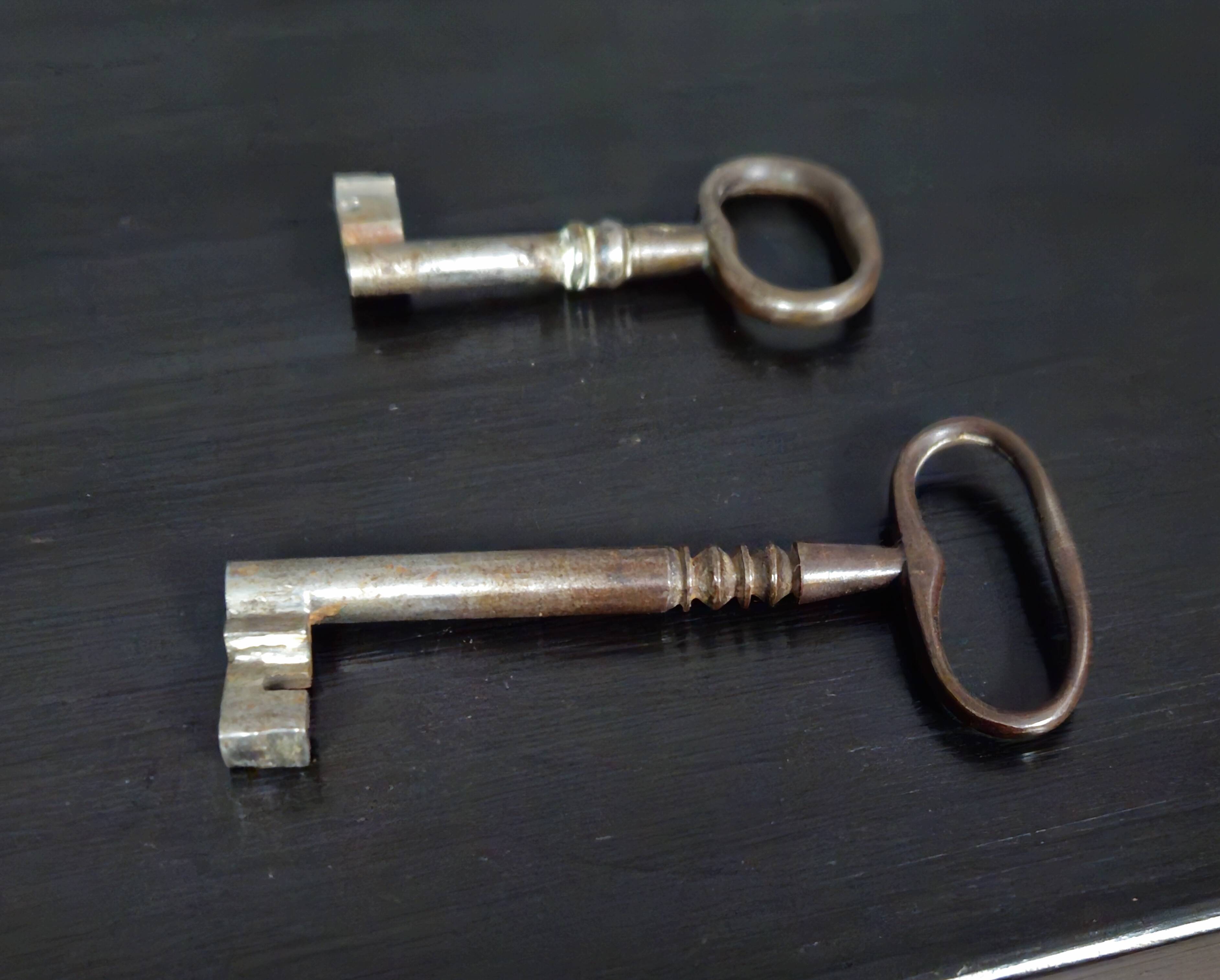 Secrétaire ancien époque Louis XVI en acajou – Élégant et fonctionnel