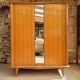 Armoire vintage
