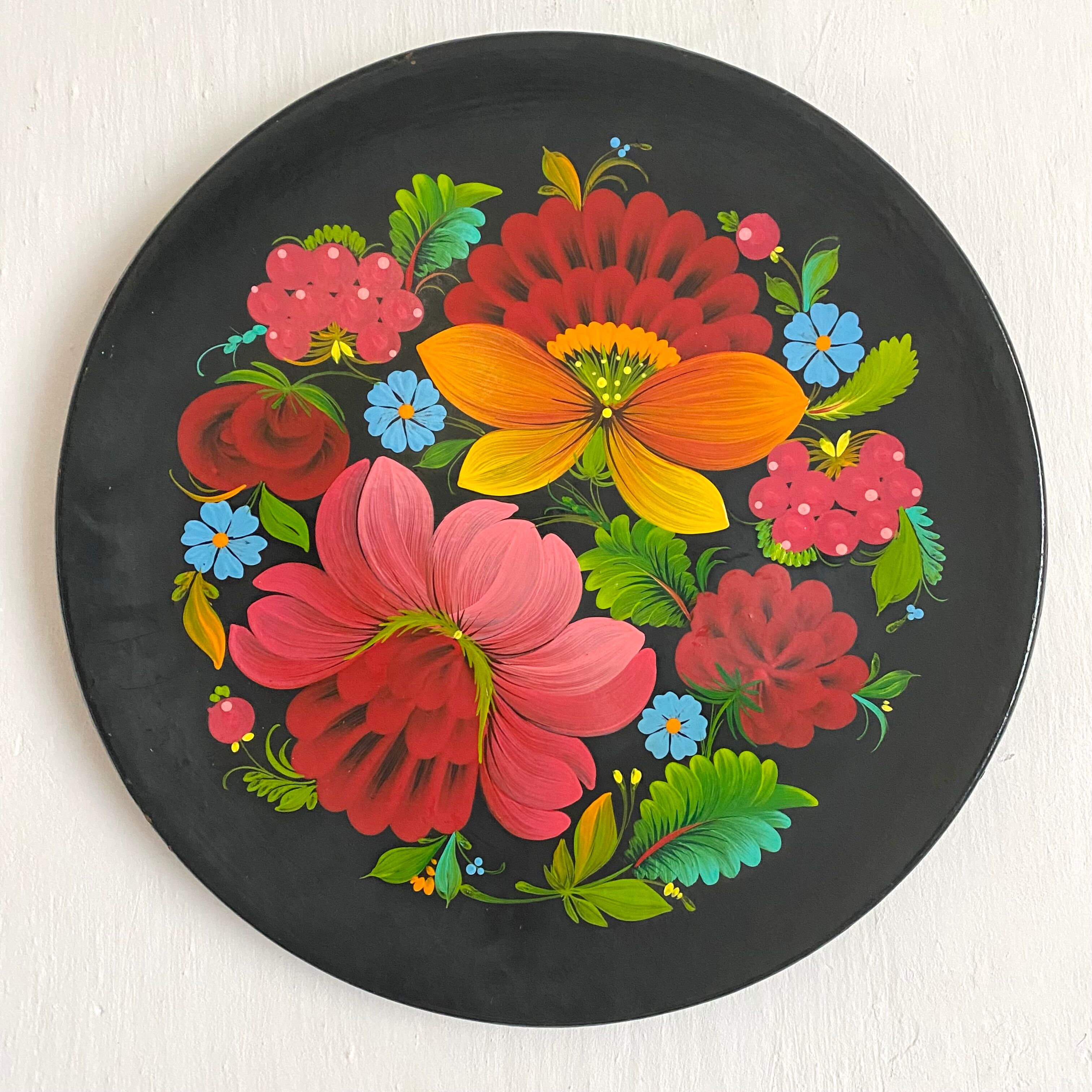 Decorative flower plate
