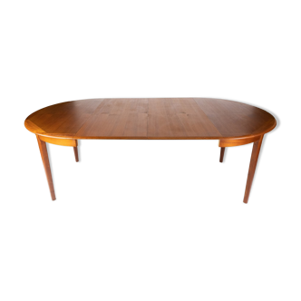Dining table in teak of danish design from the 1960s.