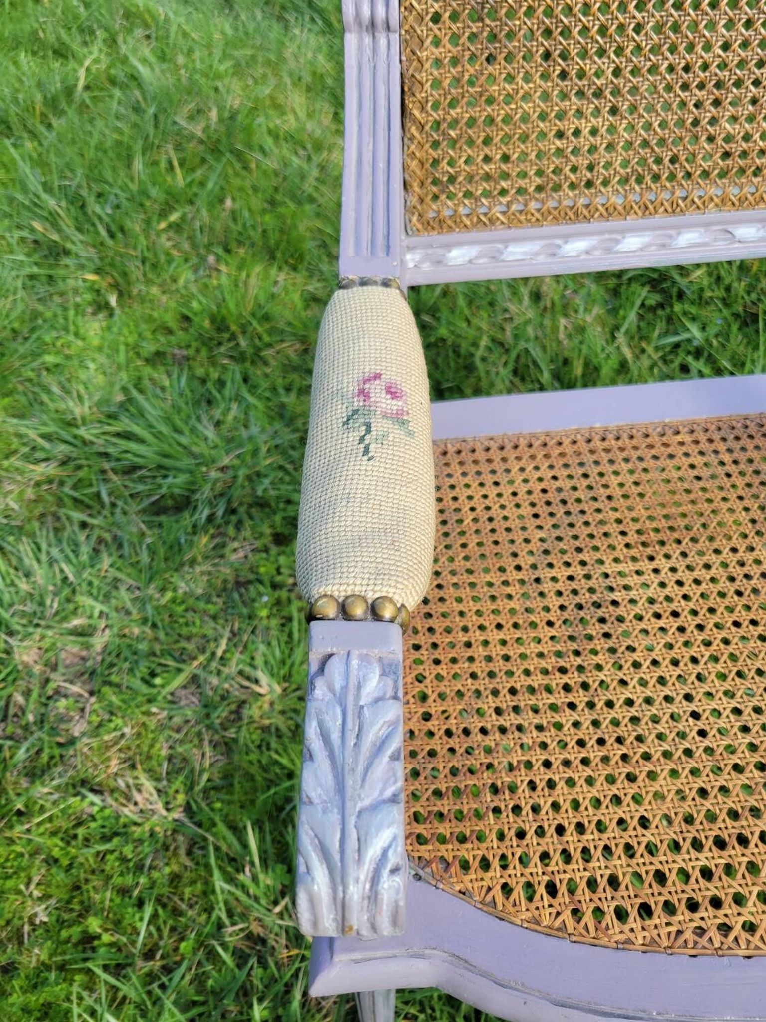 Fauteuil Louis XVI en cannage, milieu du XIXe siècle