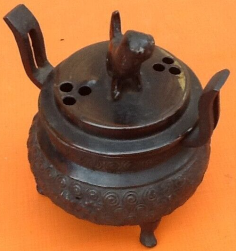 Tripod incense, Art of Asia XIXth Burns Perfume