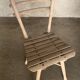 Chaise brutaliste en bois