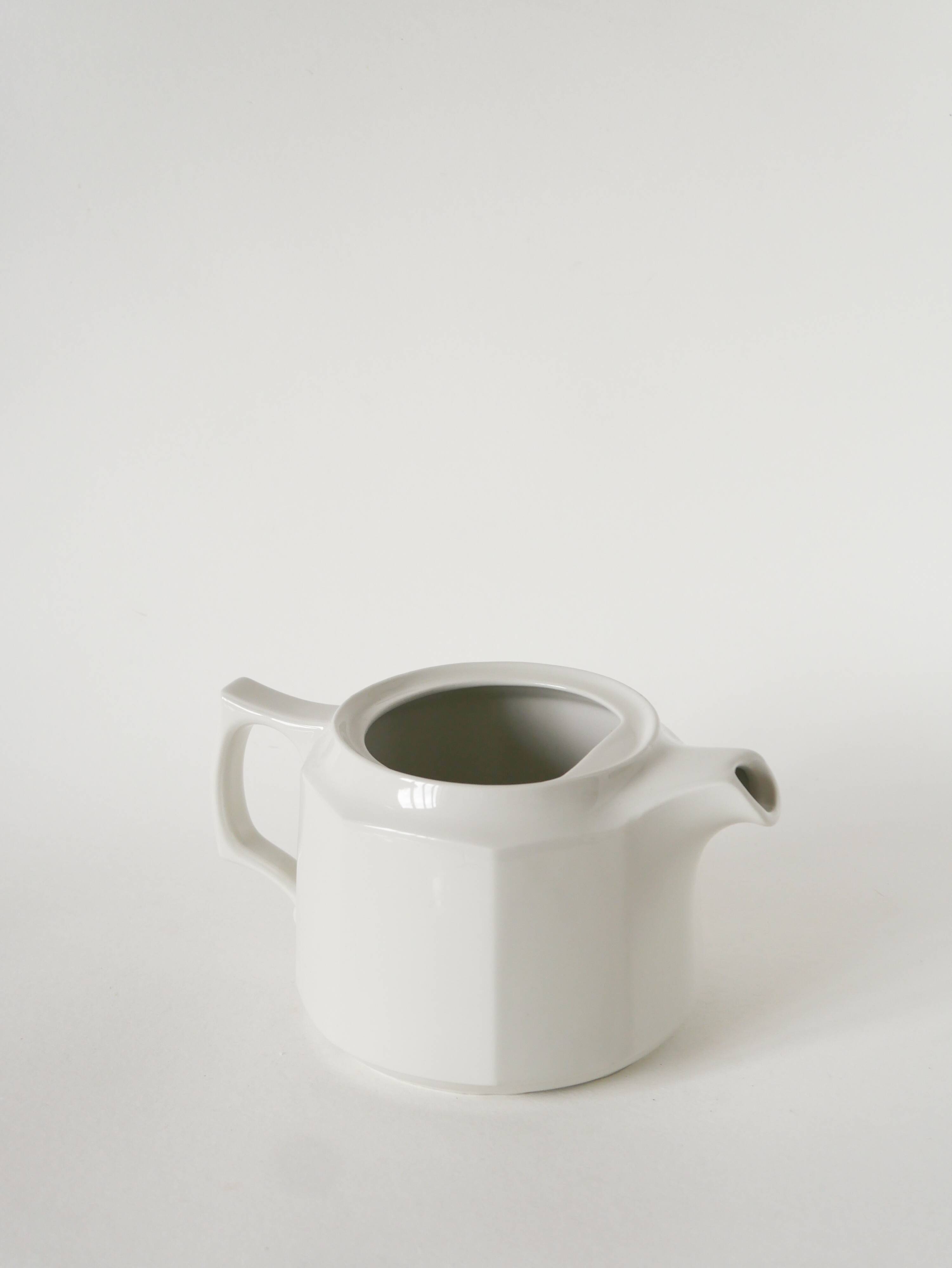 Faceted ceramic teapot, White, 1950