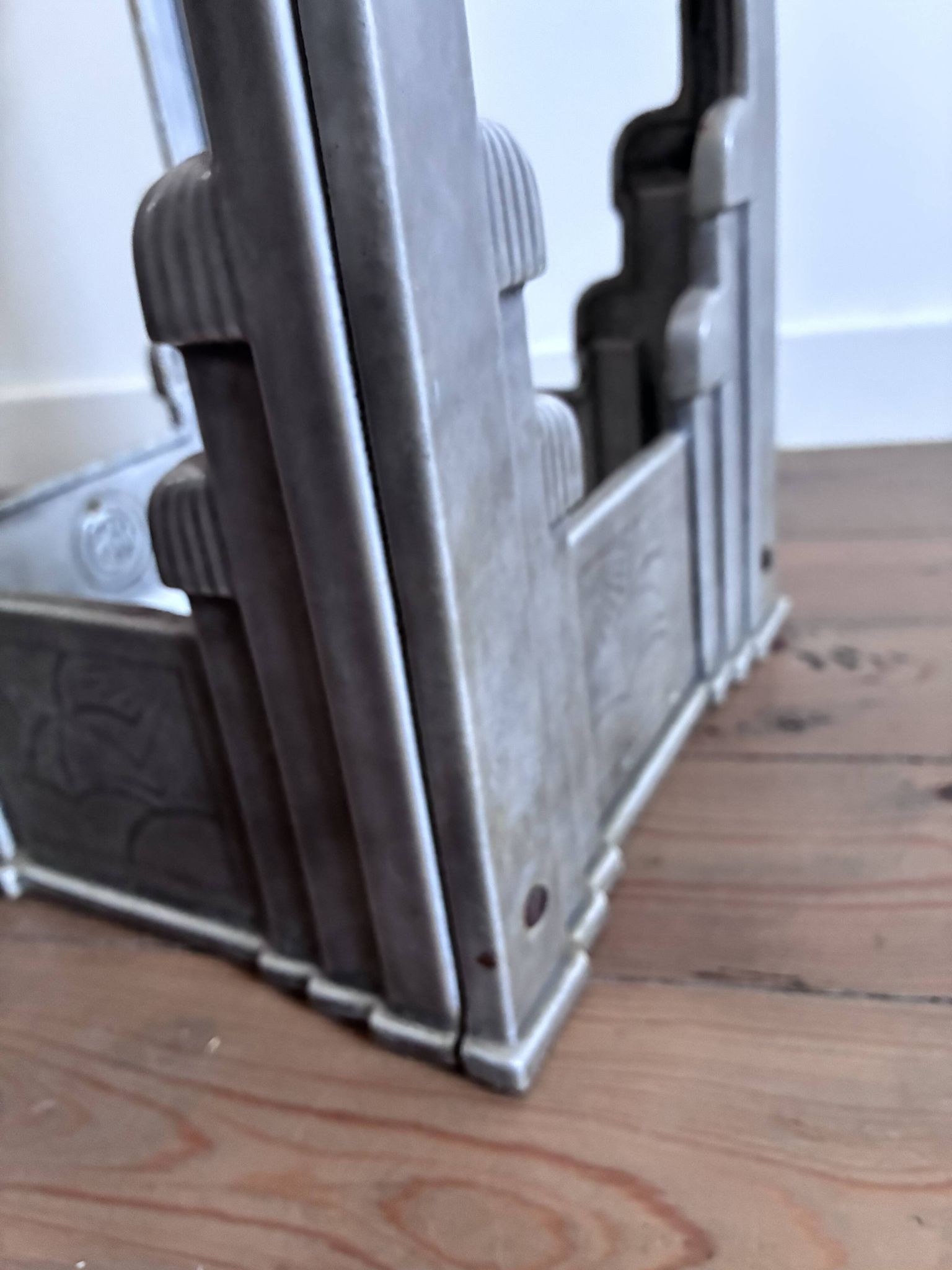 Art Deco umbrella stand from the 1930s, cast iron.