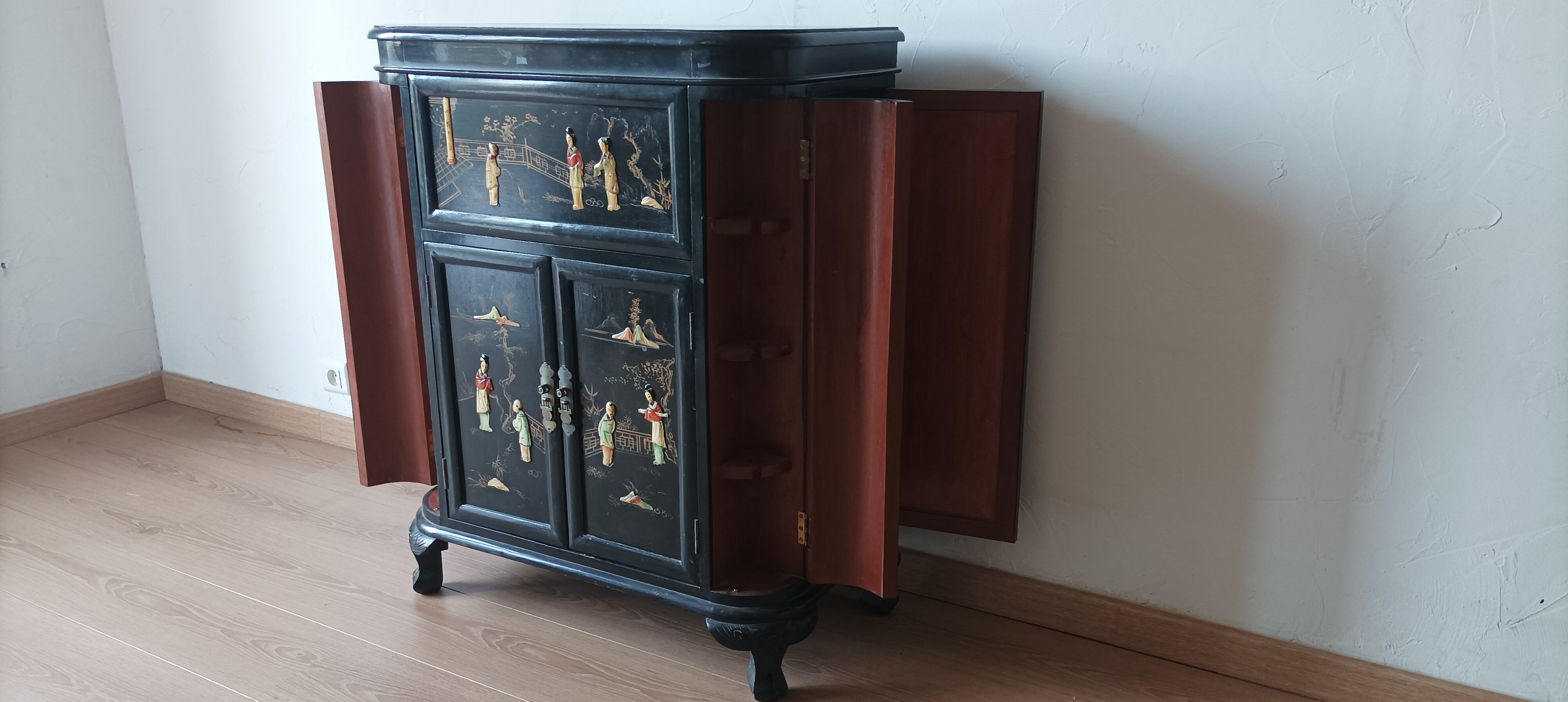 Chinese bar furniture