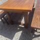 Table de ferme avec tiroirs et ses bancs
