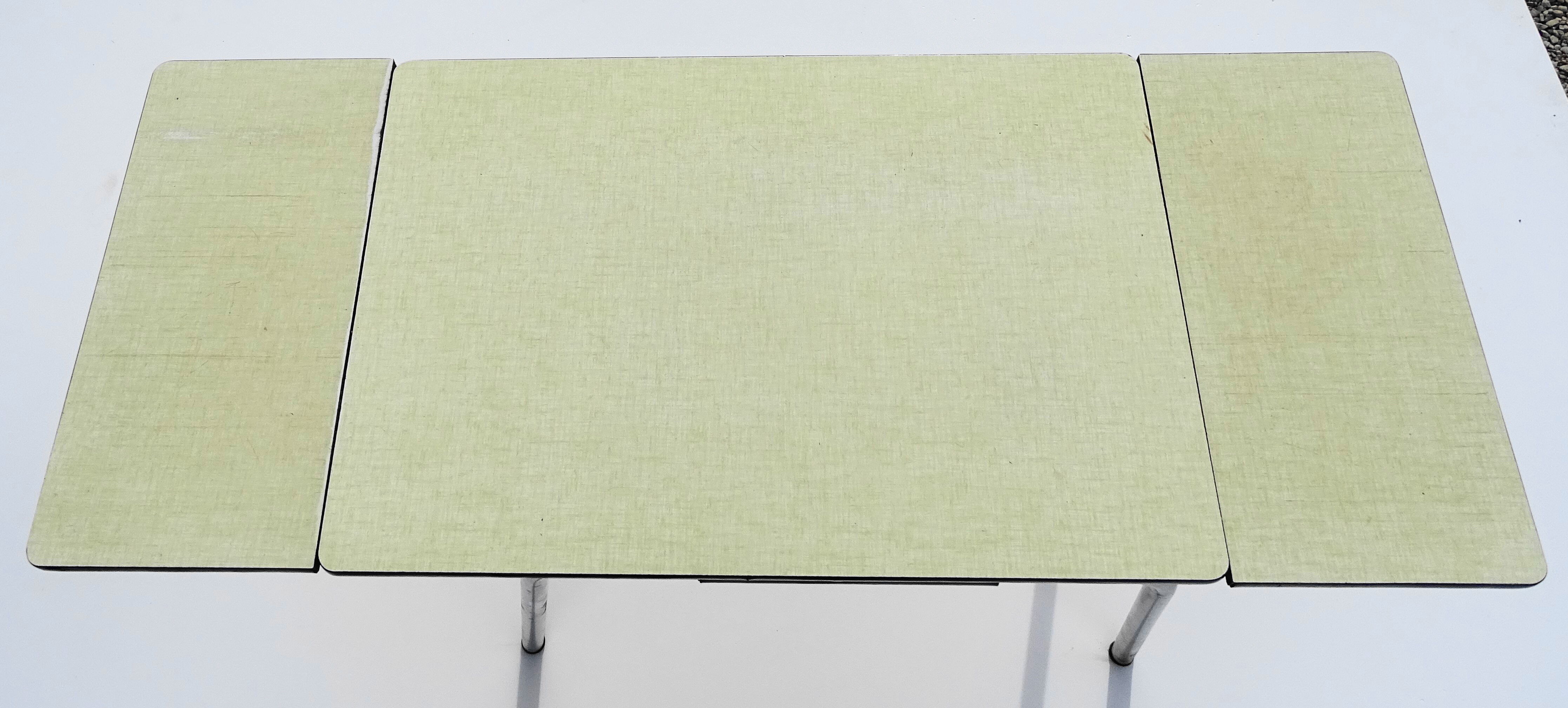 Table à rallonges en formica