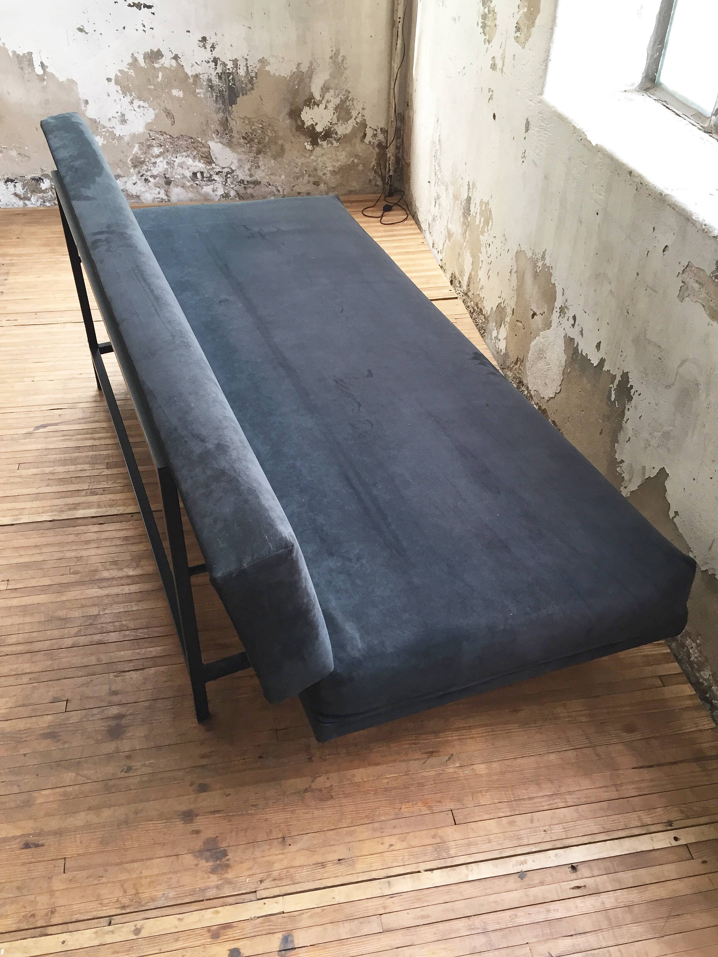 André Simard bench sofa for Airborne