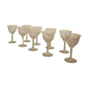 9 anciens verres à pied motif