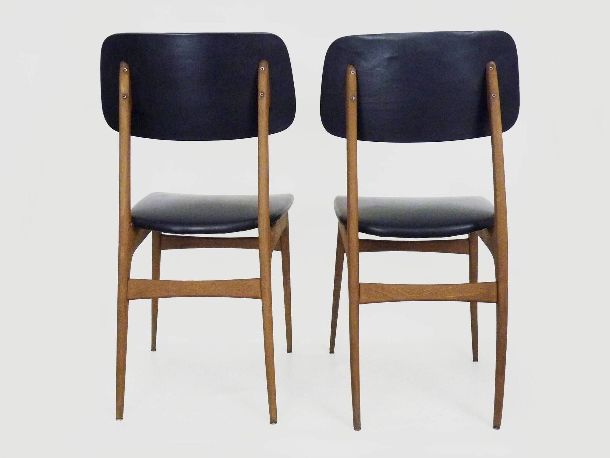 Pair of Scandinavian chairs in beech wood and skai from the 50s