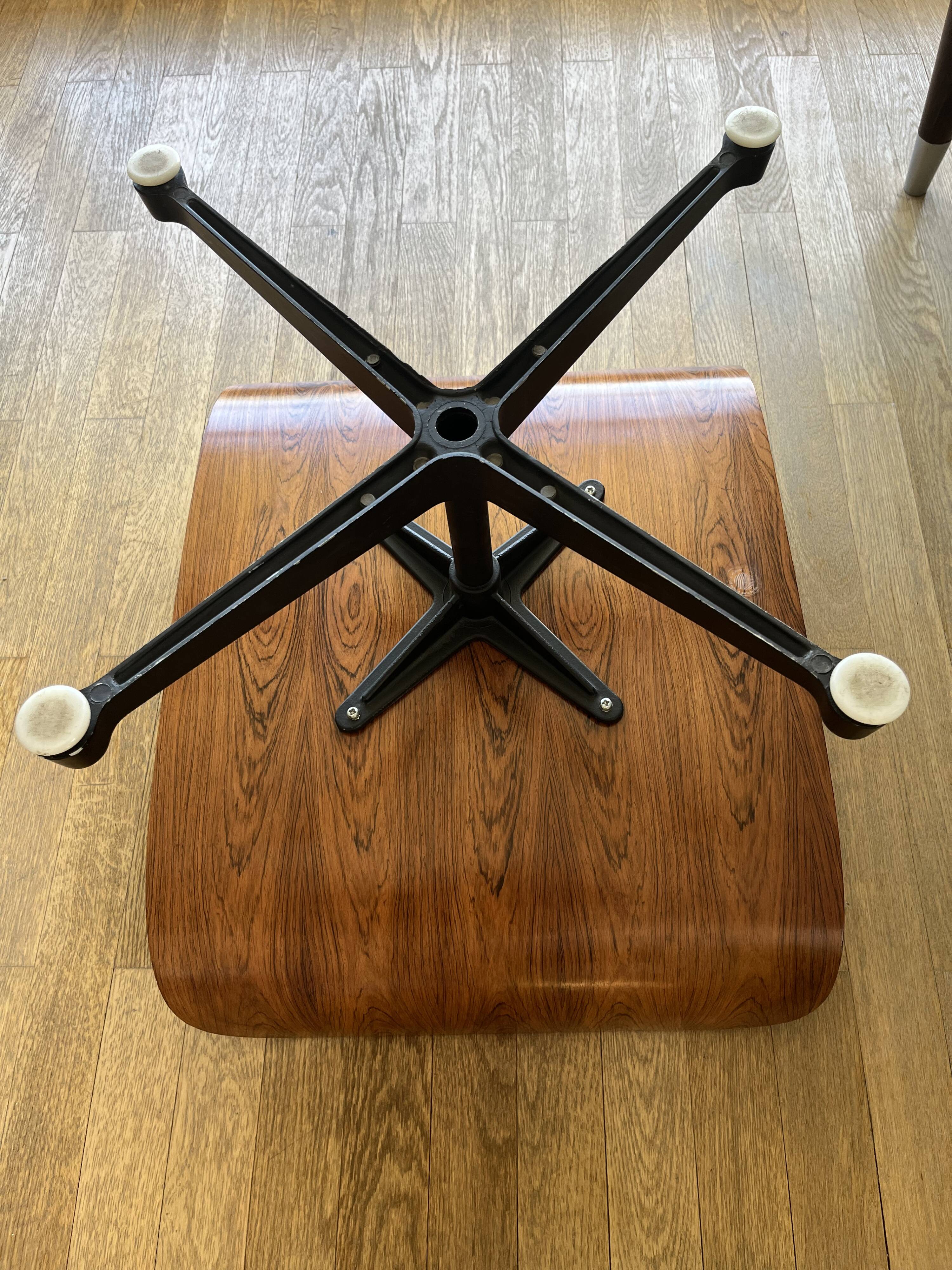 Charles & Ray Eames Lounge Chair & Ottoman, International Furniture