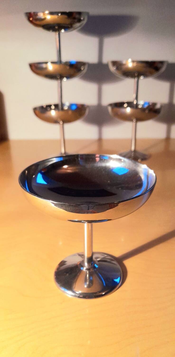 Set of 6 stainless steel ice cream/dessert cups