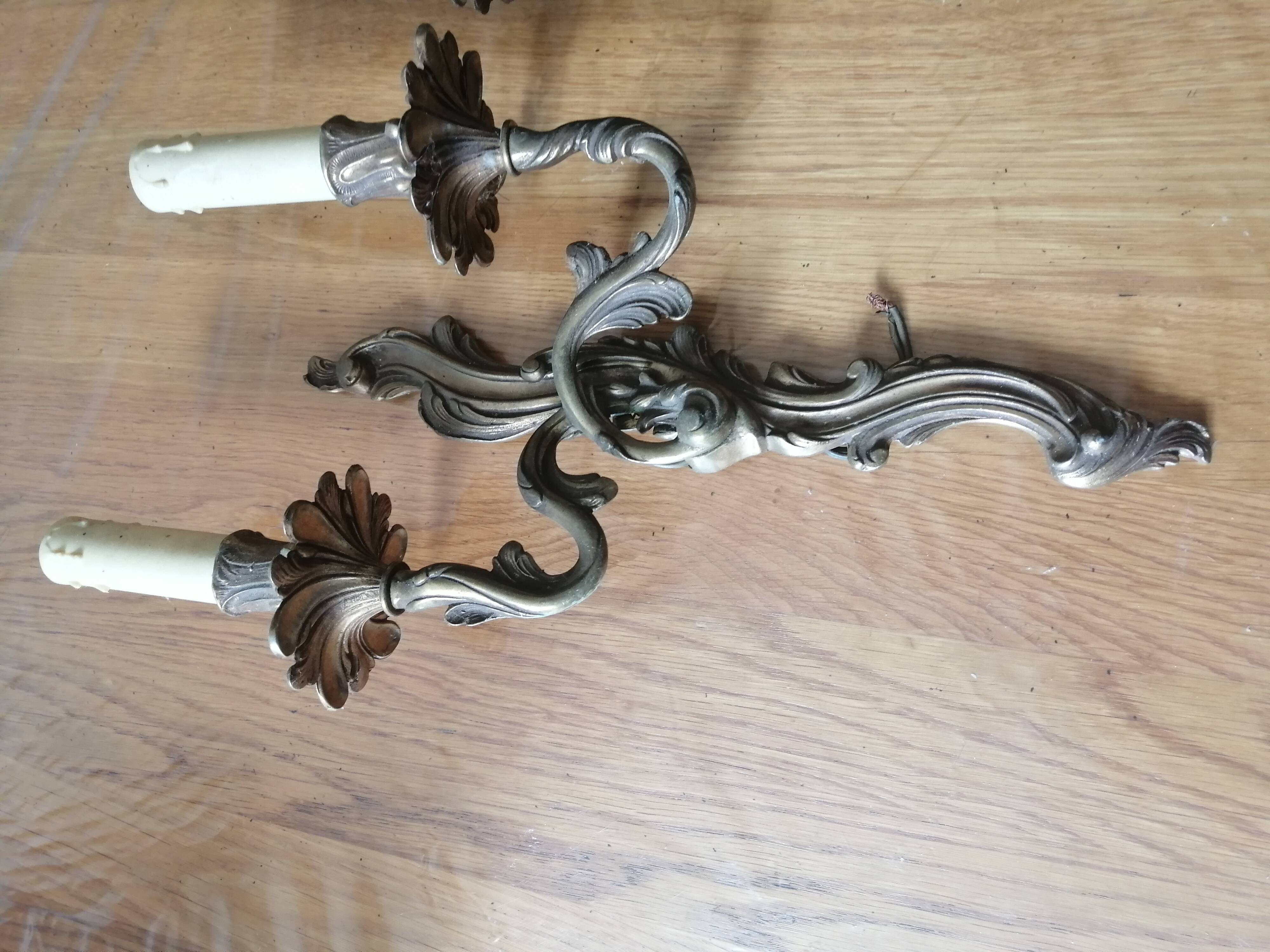 Pair of louis xv rocaille style bronze wall lights