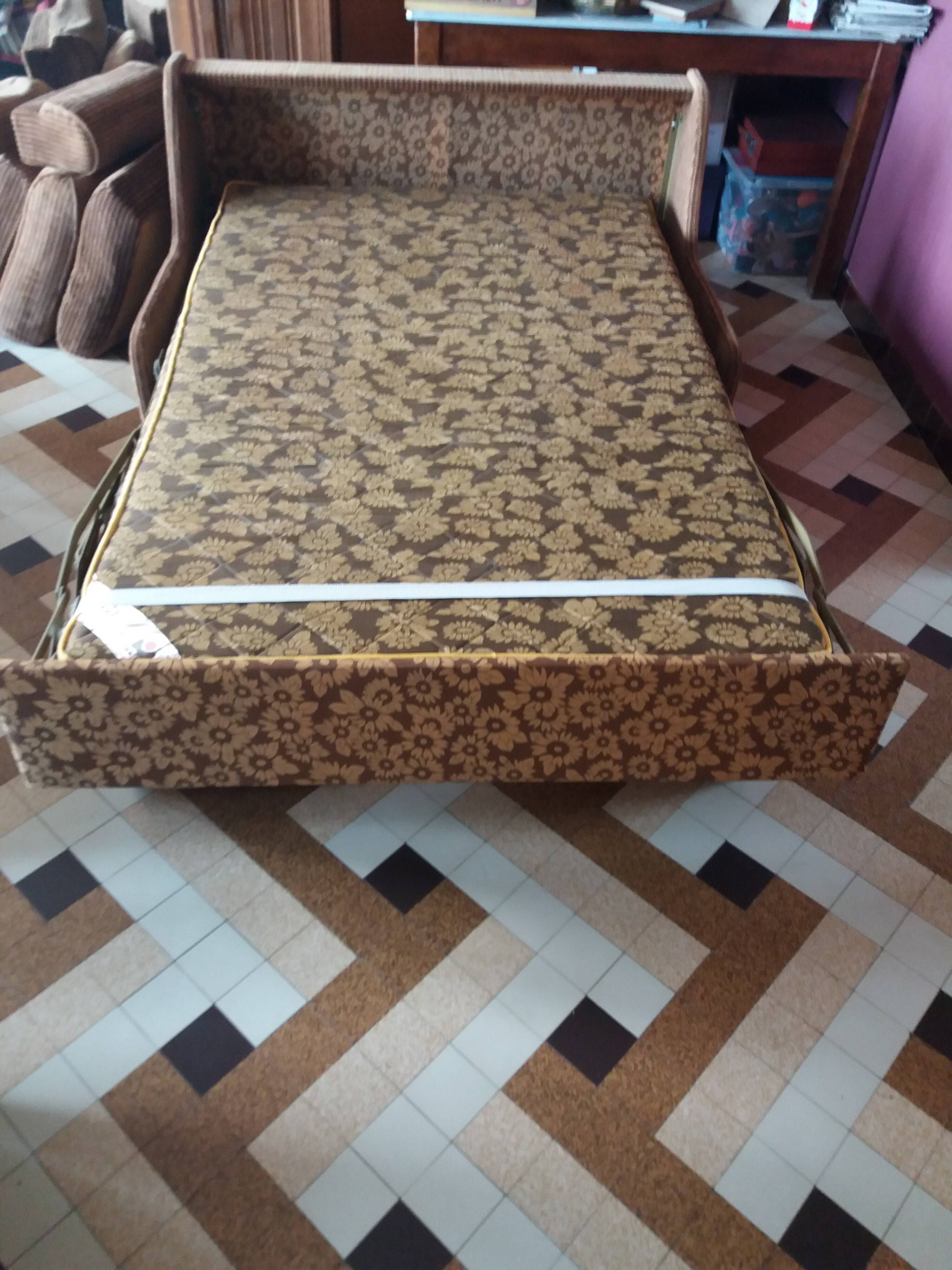 Sofa bed Ducal by Albert Ducrot 60s to restore