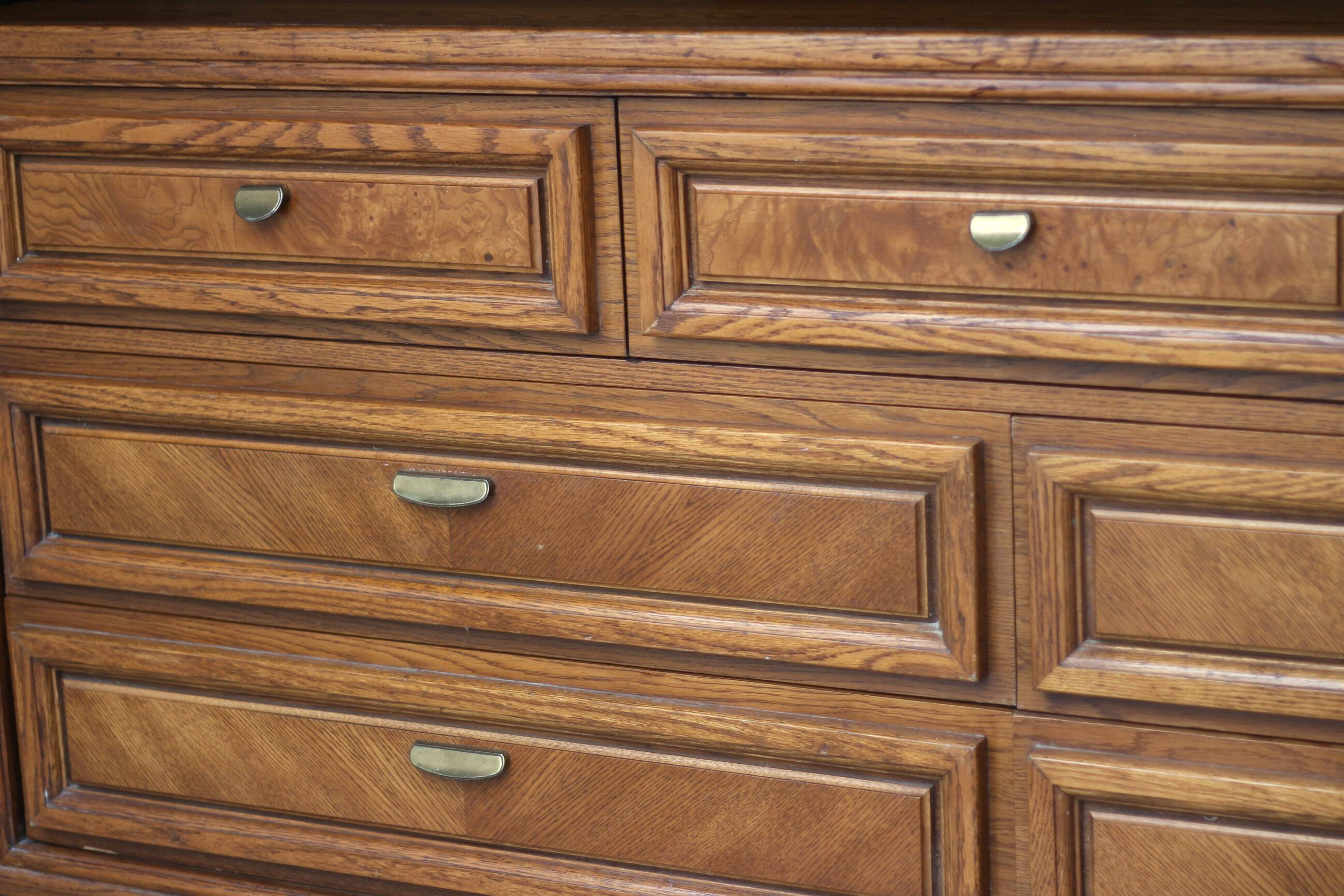 Superbe meuble de mercerie Enfilade, meuble de métier.