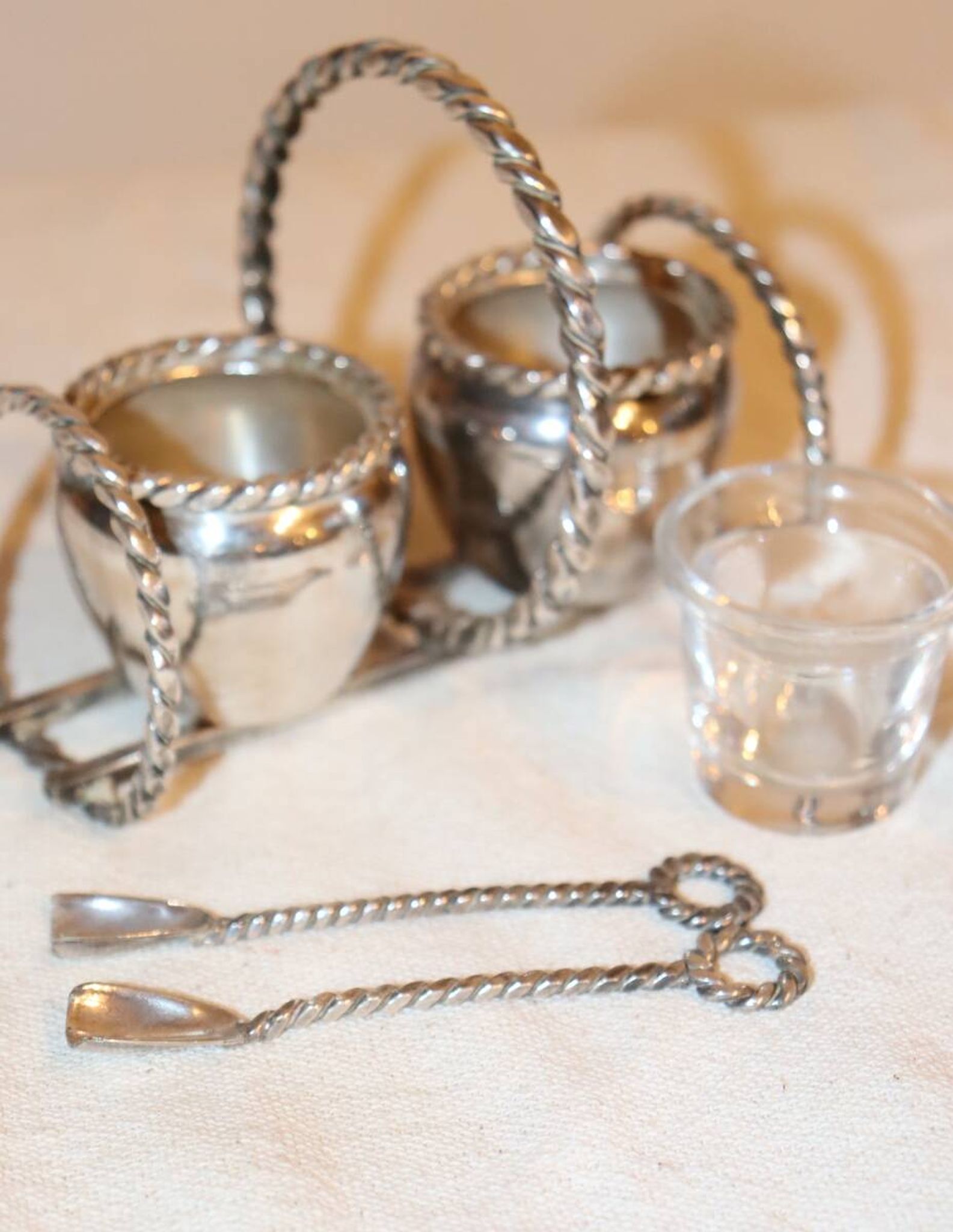 Silver-plated metal salt and pepper shakers