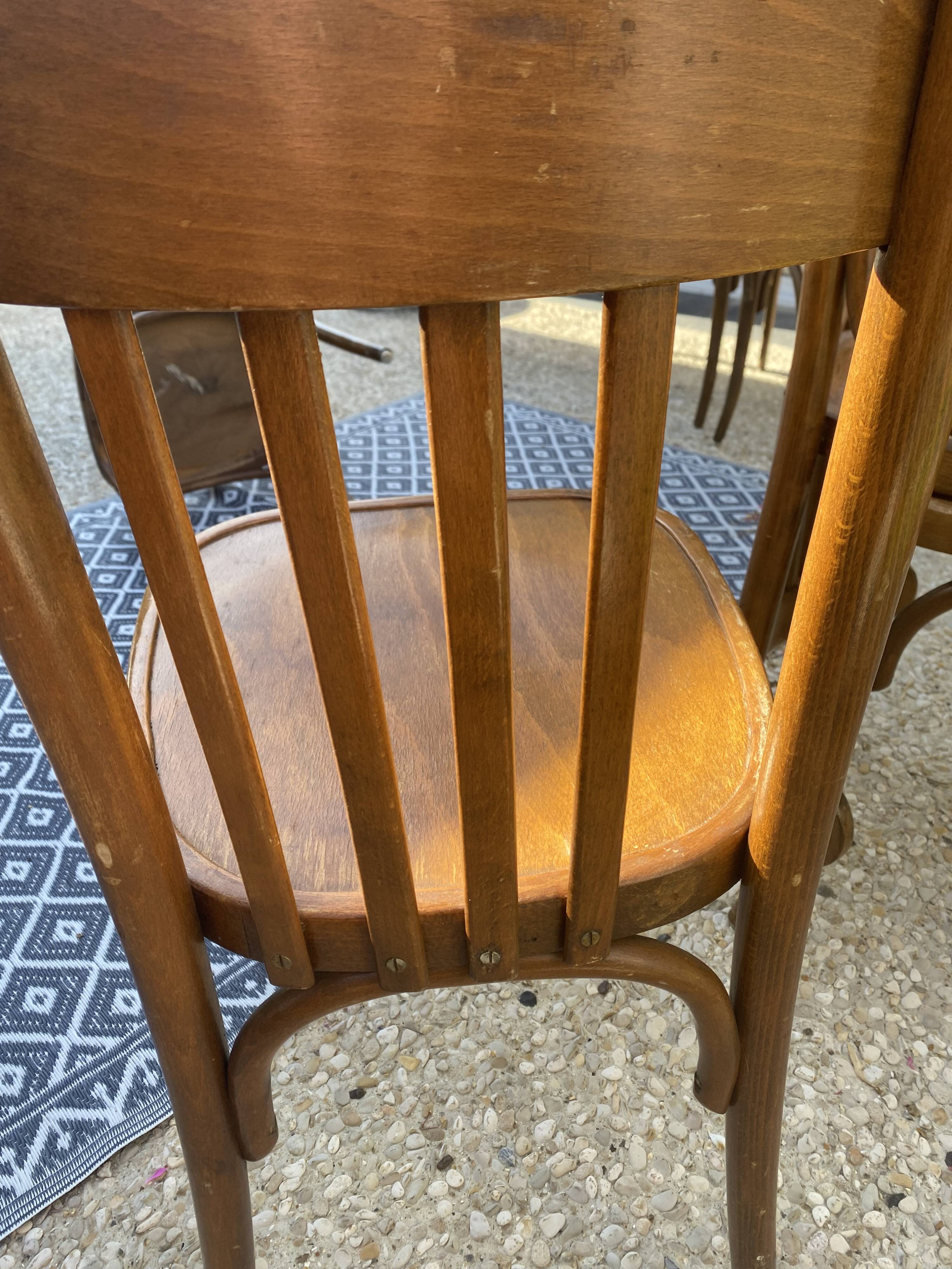 Ensemble de 8 chaises bistrot style Baumann bois courbé Annee 50/60