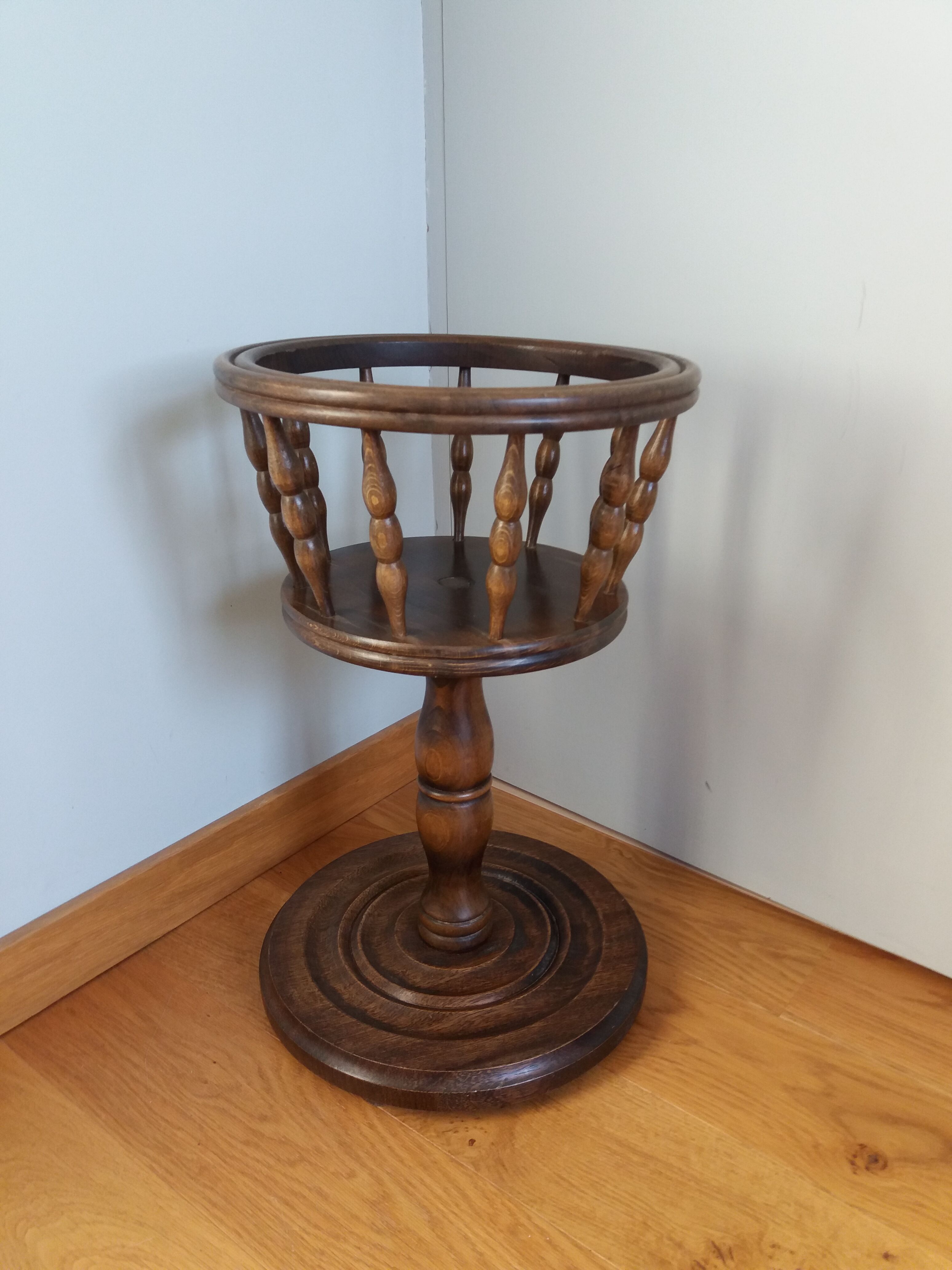 Worker or plant carrier