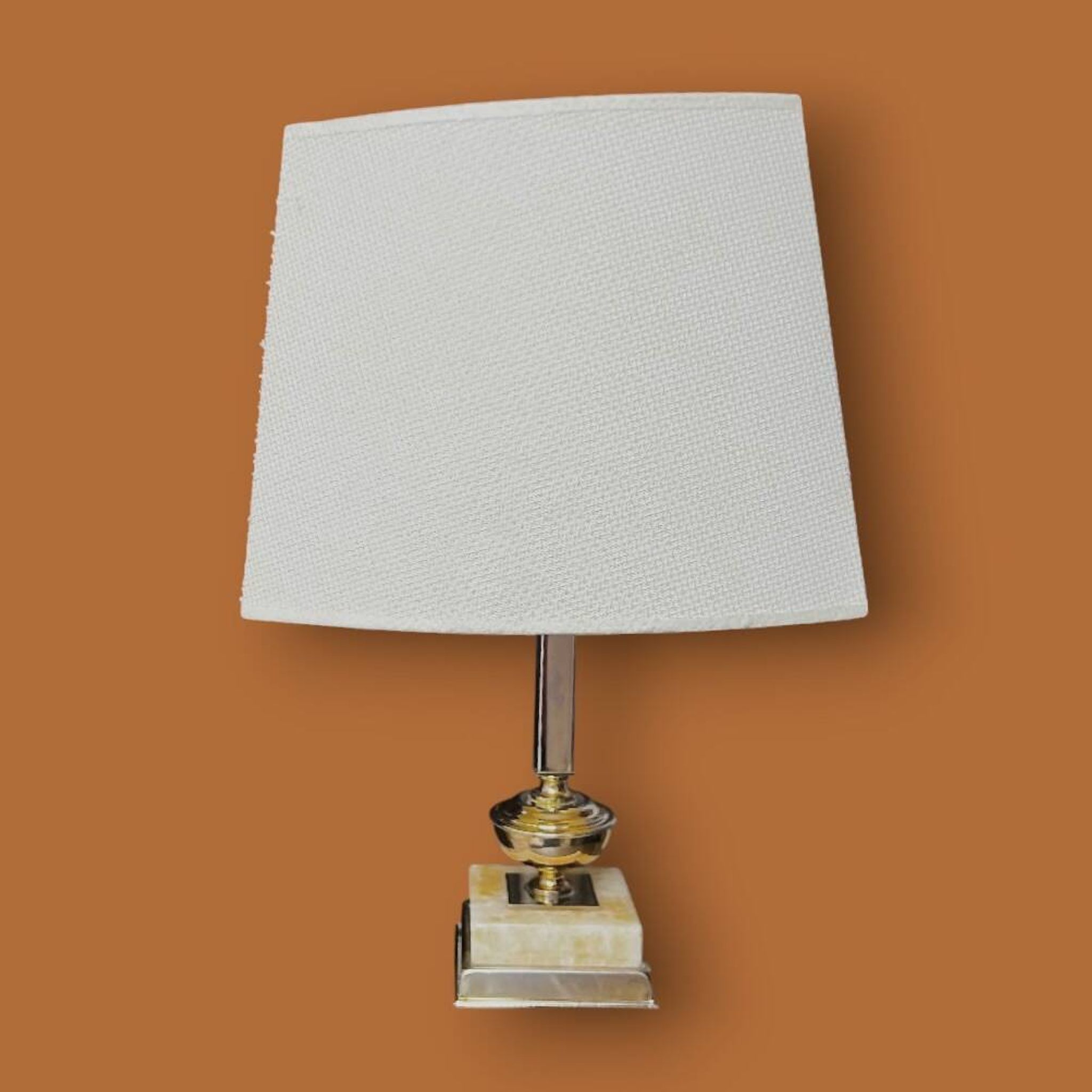 Hollywood Regency table lamp in gold brass and onyx - 1970s