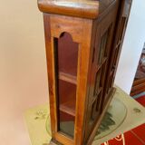 Display case to put down