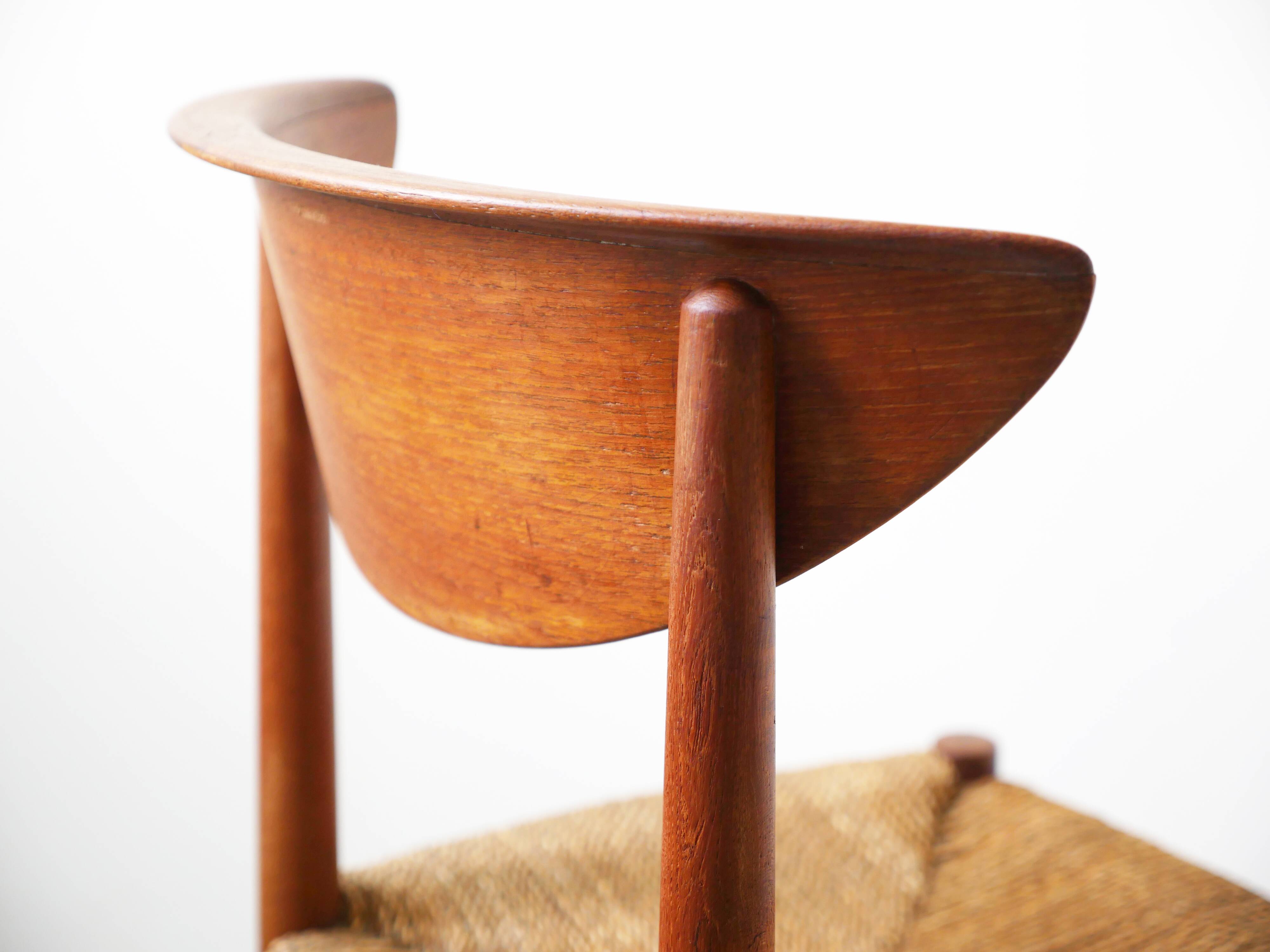 Set of 2 chairs by Peter Hvidt and Orla Mølgaard.