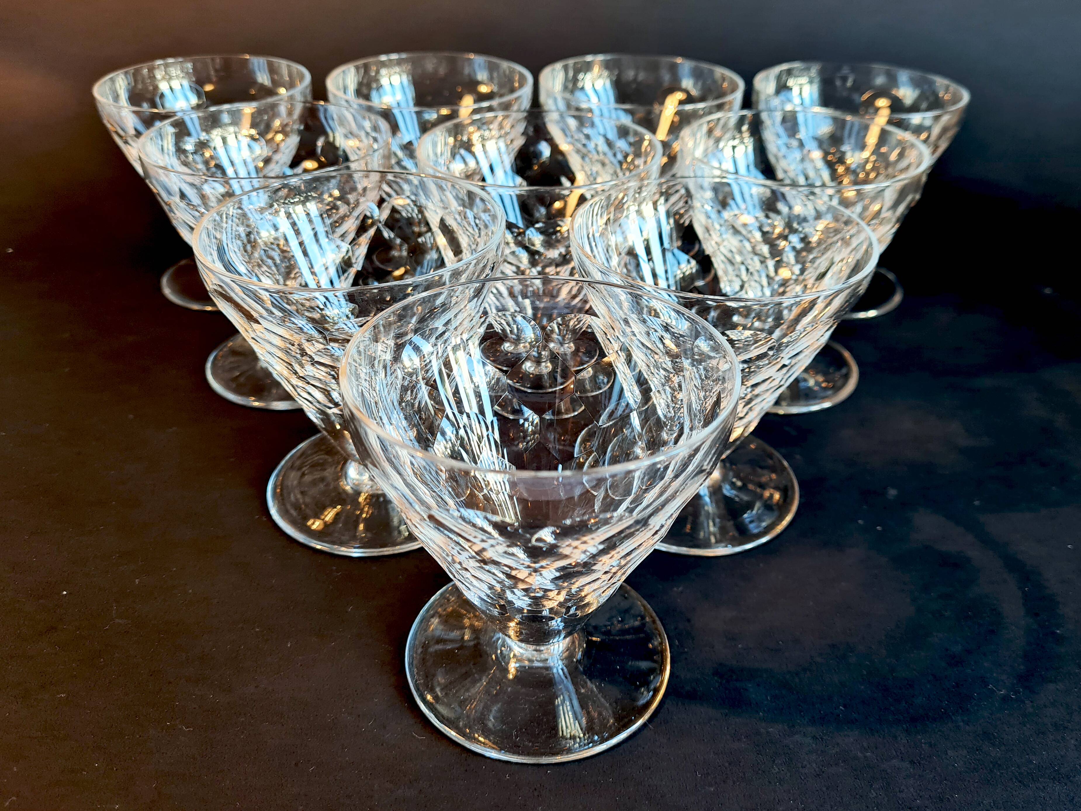 Set of 6 cut crystal glasses, Baccarat Brindisi model.