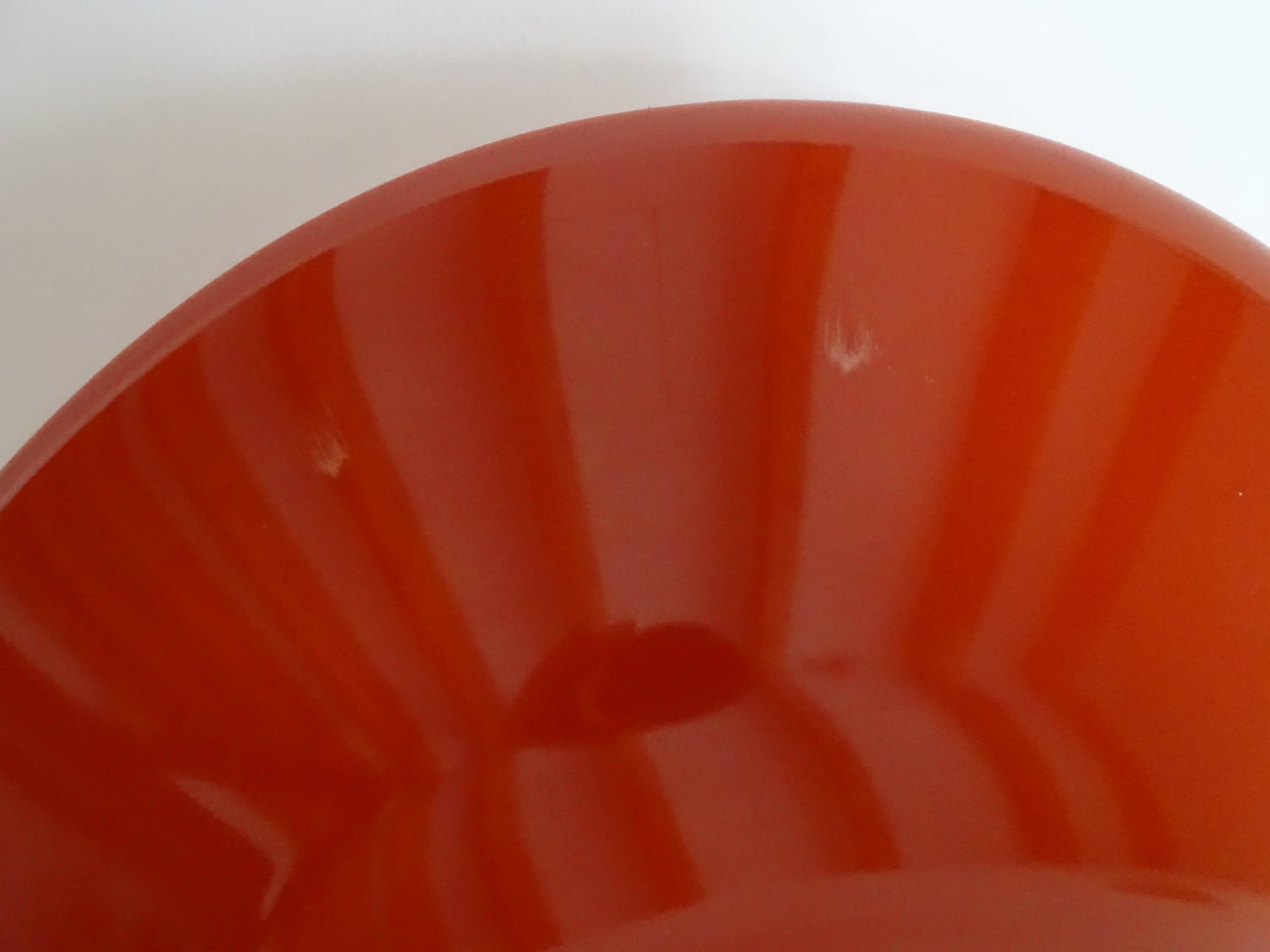 Oval wall lamp design ARTEMIDE 1980 by Patrick Jouin orange/white