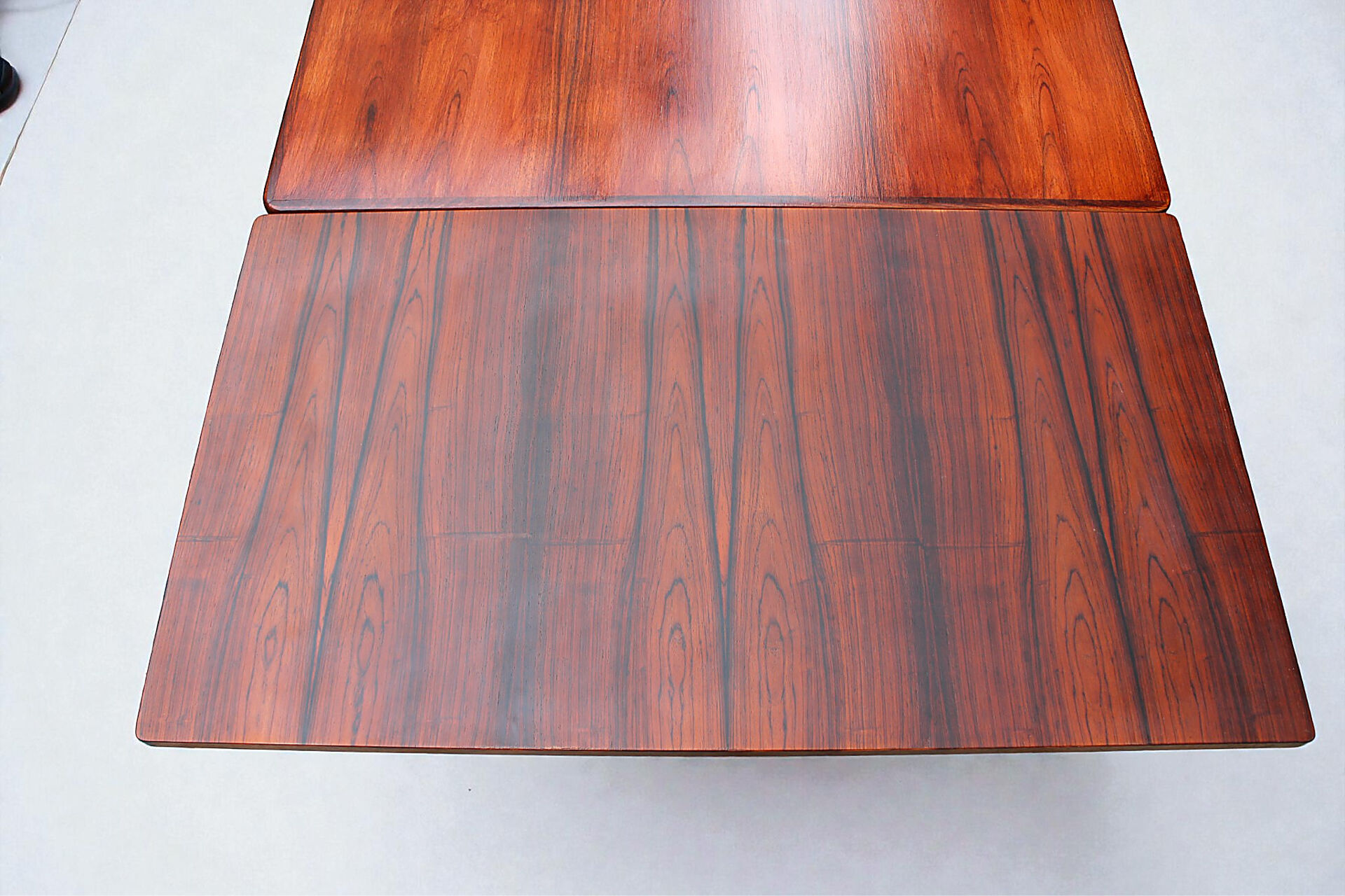 Rosewood table from the 1960s by Johannes Andersen.