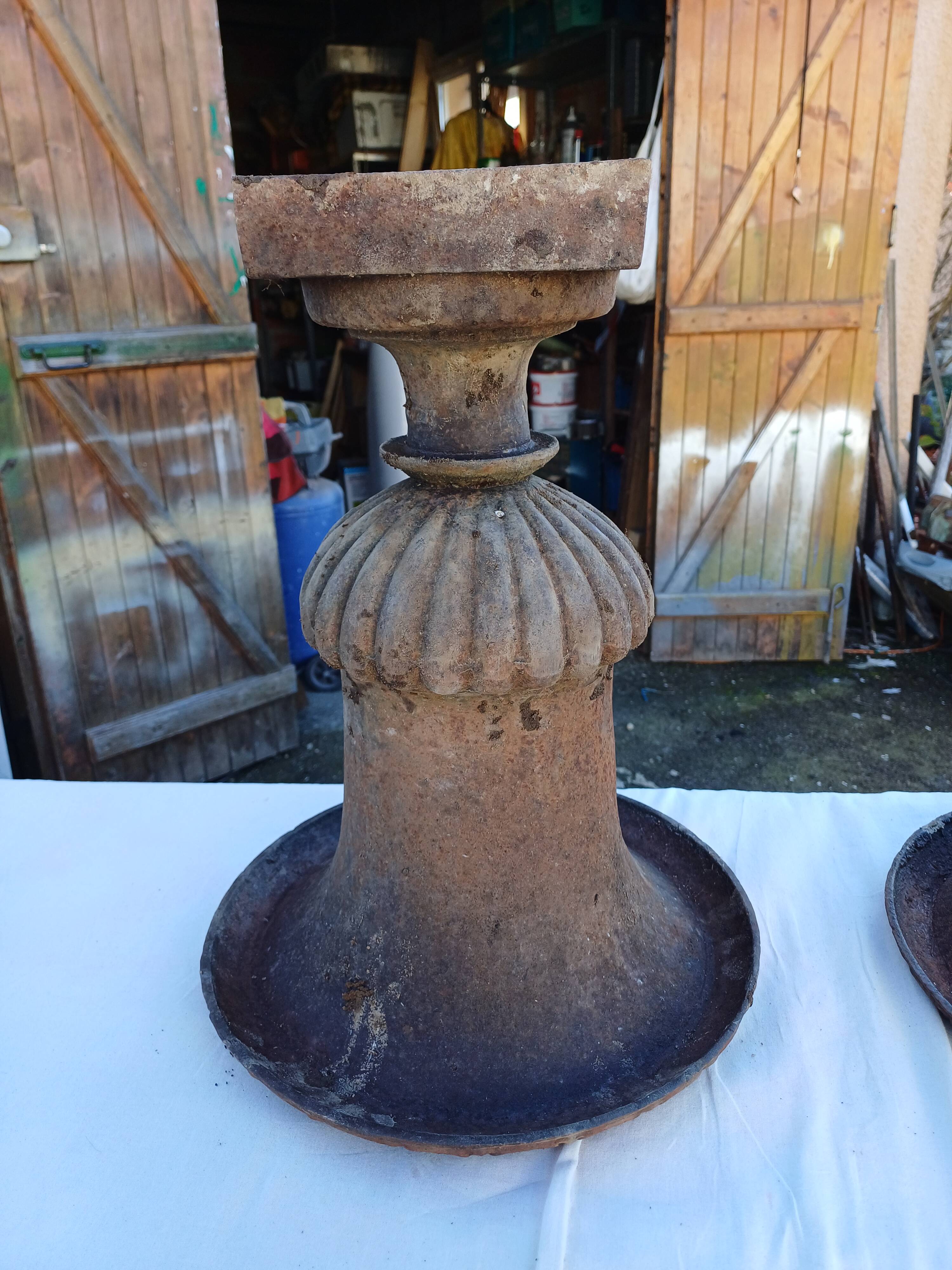 Paire de Vases Médicis Fonte 19 ème