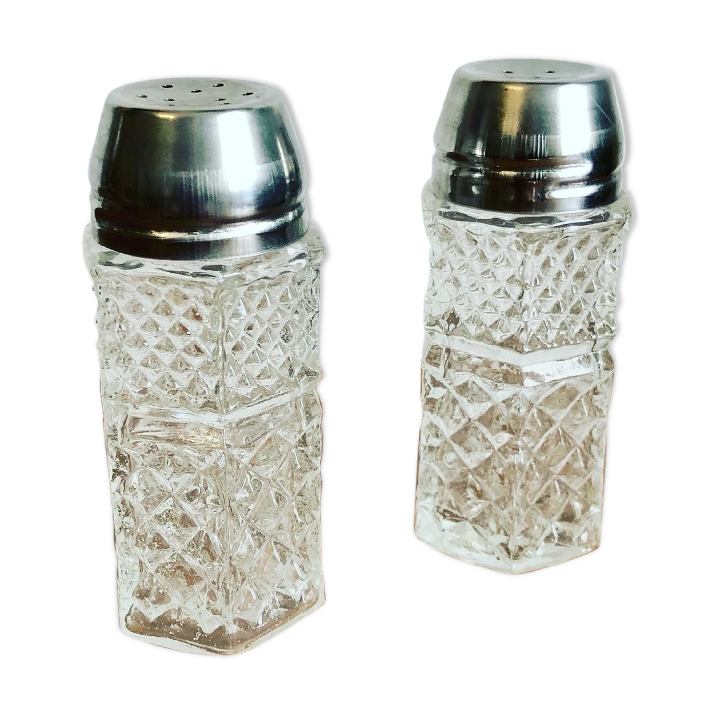 Crystal salt and pepper shaker