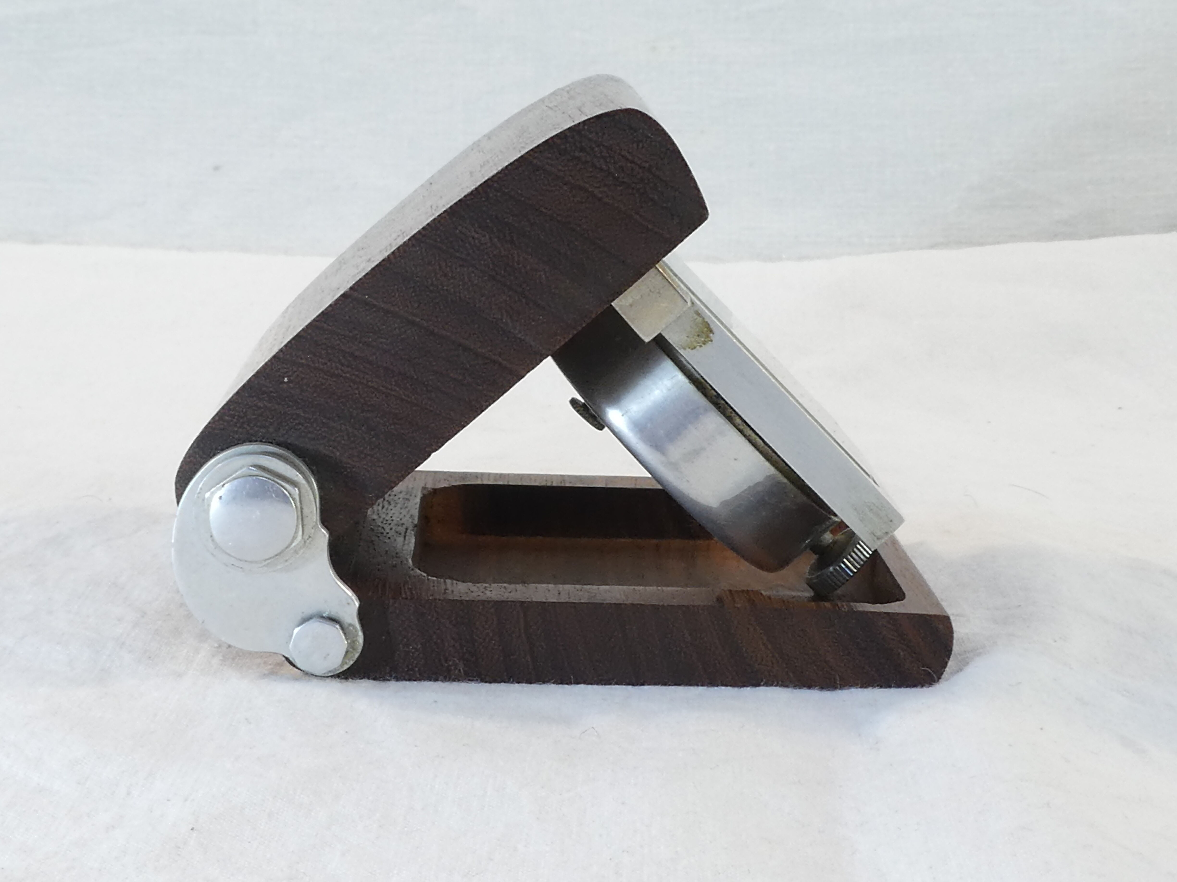 Travel awakening uti france art deco rosewood case