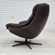 1970s, Danish design by H.W.Klein, swivel chair, for Bramin Møbler.
