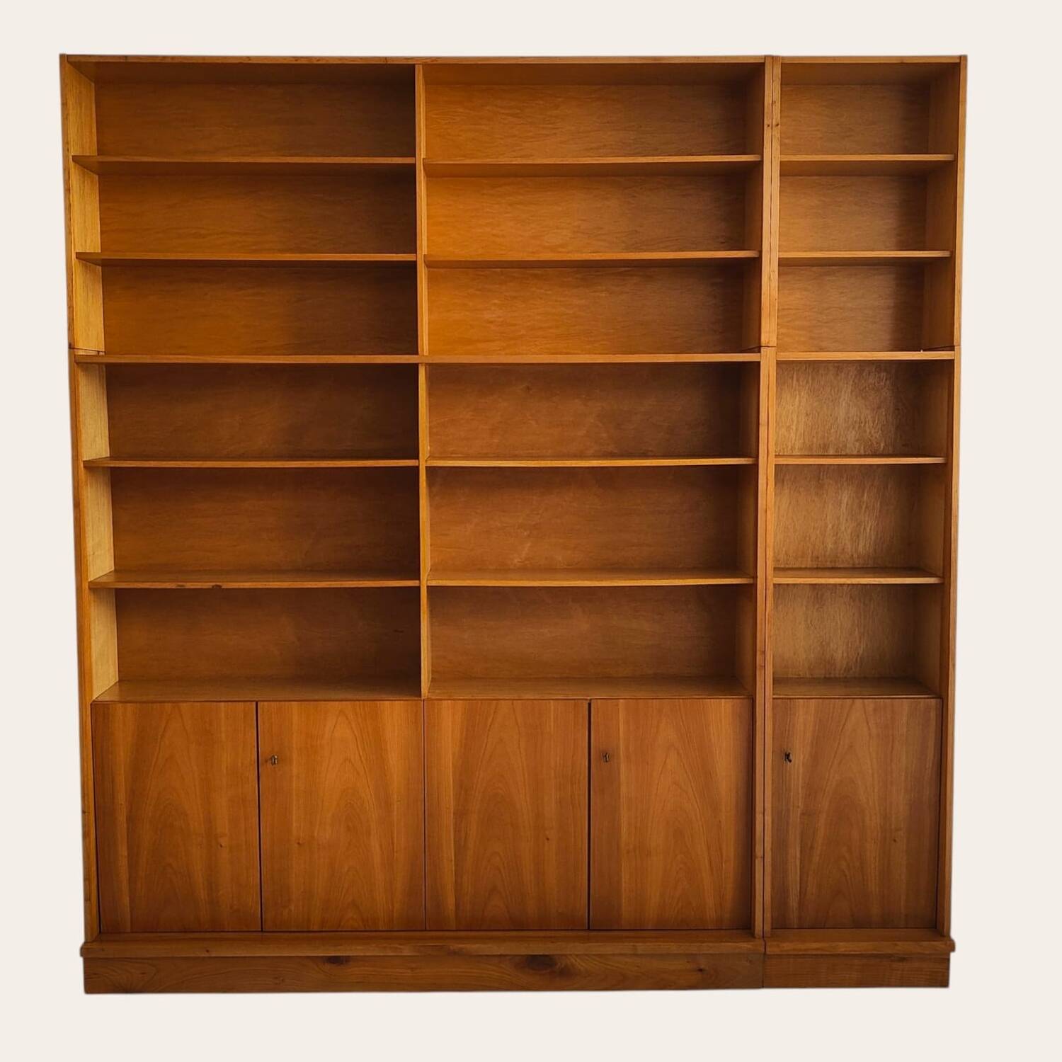 Library from the 70s