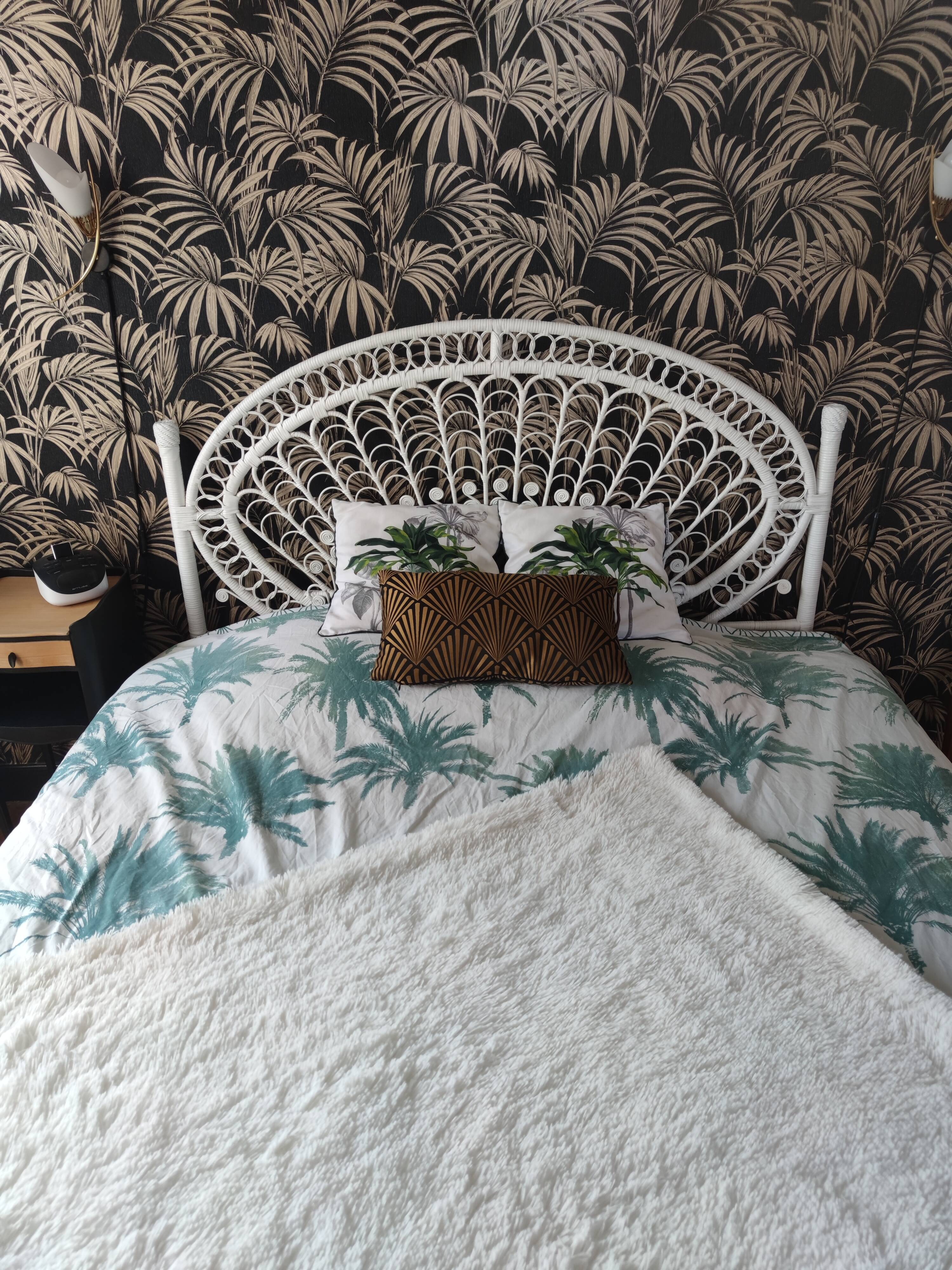 Headboard 2 places rattan peacock