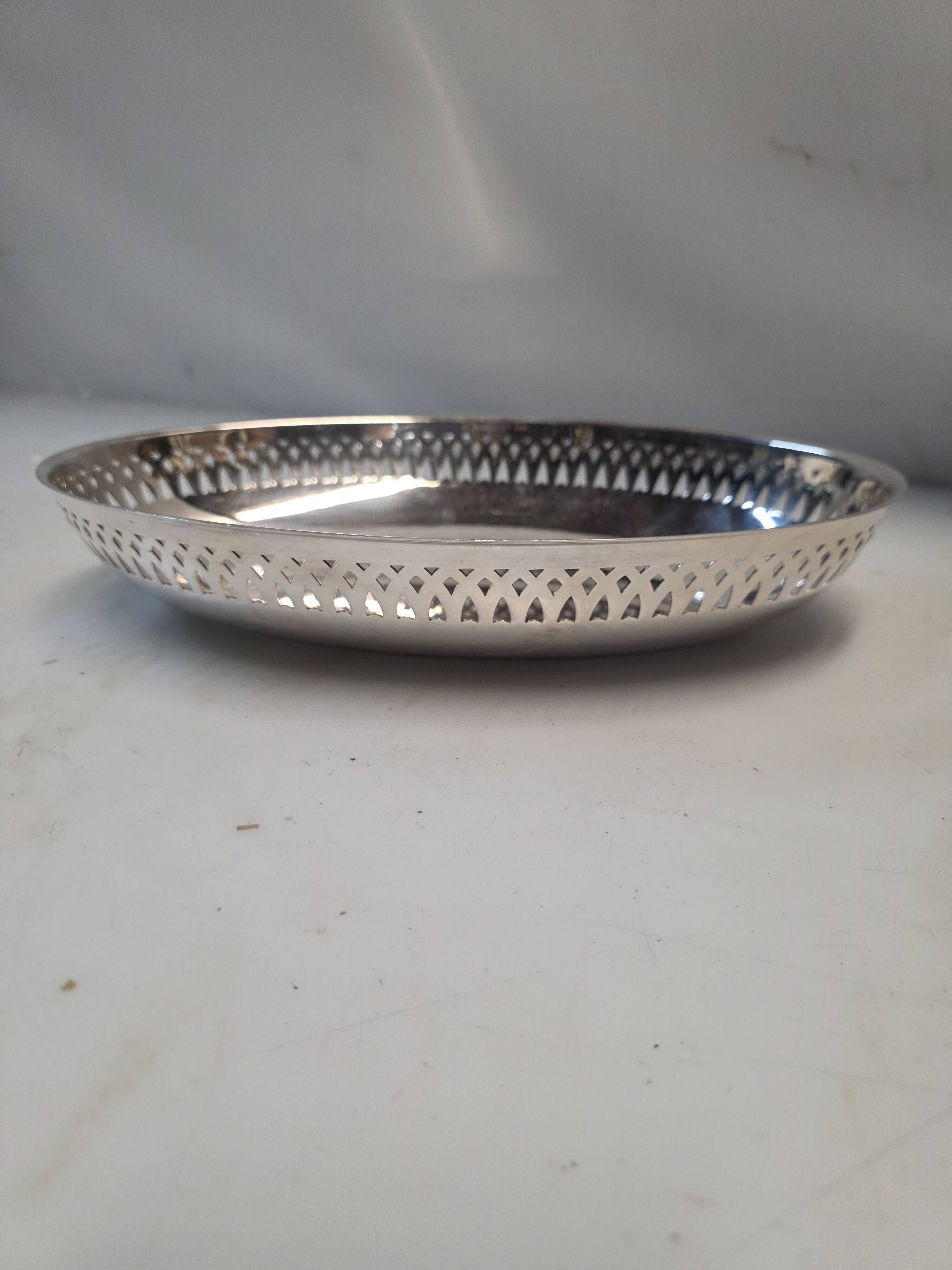 Silver-plated metal centrepiece, Ercuis mid-20th century.